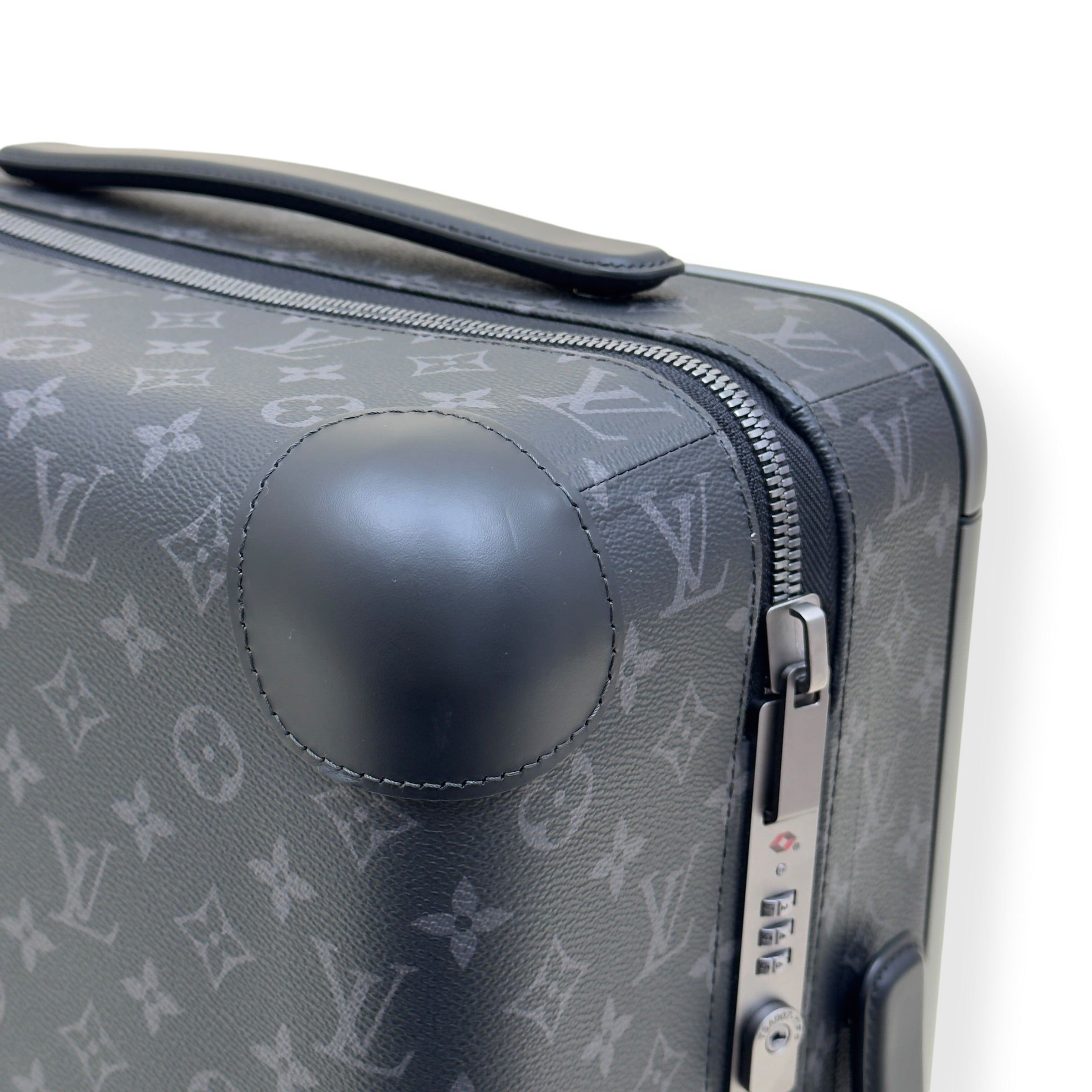 LOUIS VUITTON HORIZON MONOGRAM ECLIPSE SUITCASE BLACK 55