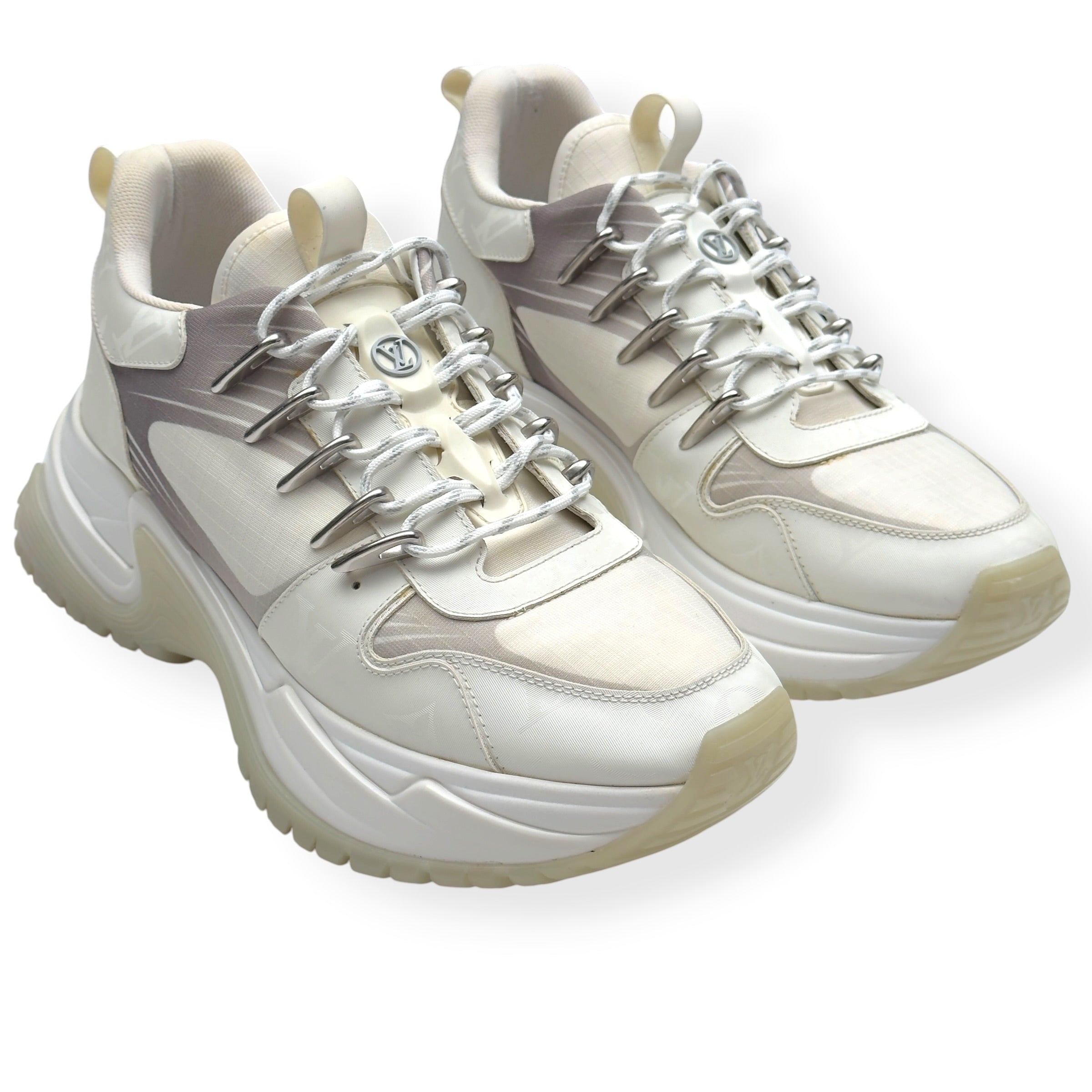 LOUIS VUITTON PULSE MONOGRAM LOW-TOP SNEAKER WHITE 40 / UK6