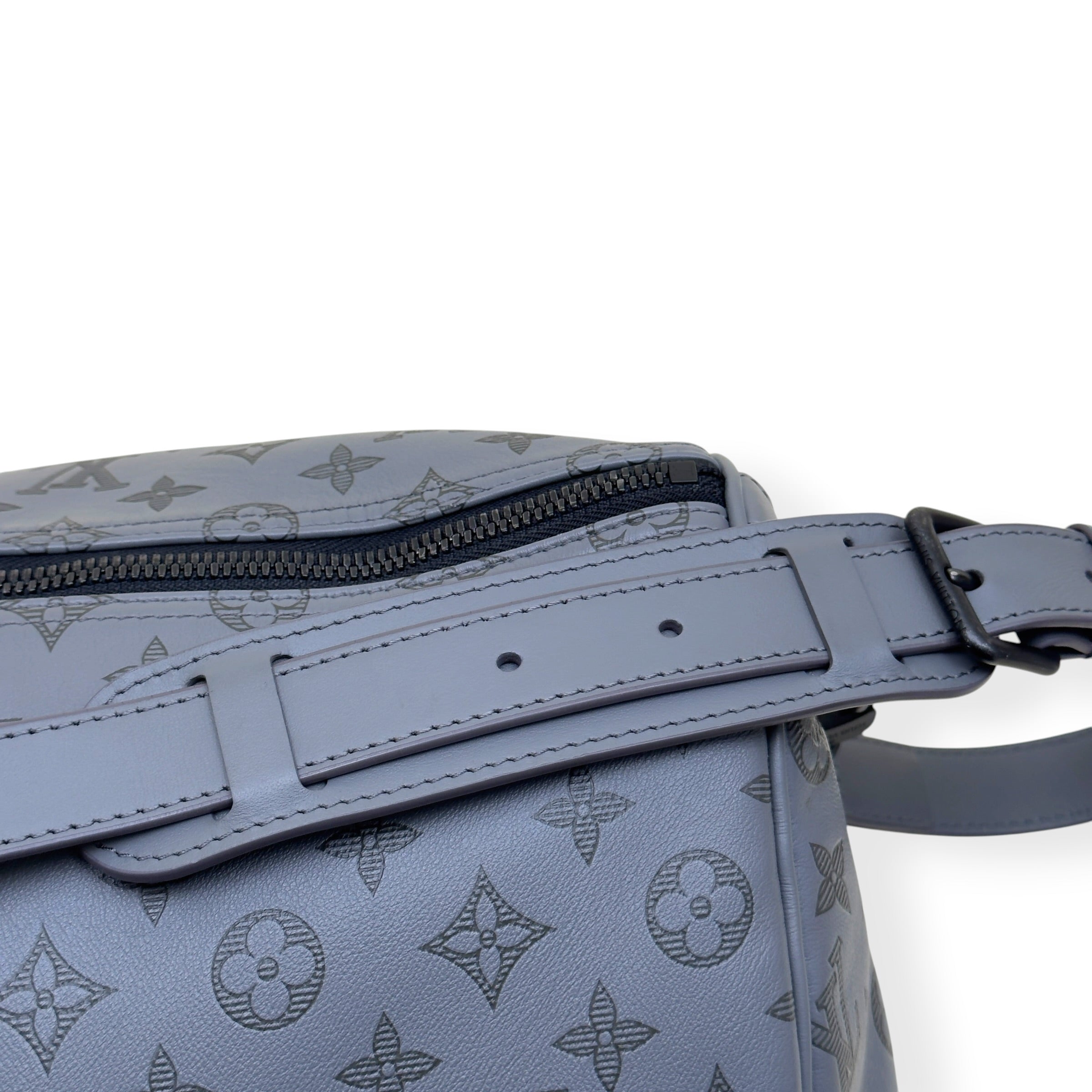 LOUIS VUITTON KEEPALL BANDOULIÈRE SHADOW MONOGRAM DUFFLE BAG ANTHRACITE GREY 50