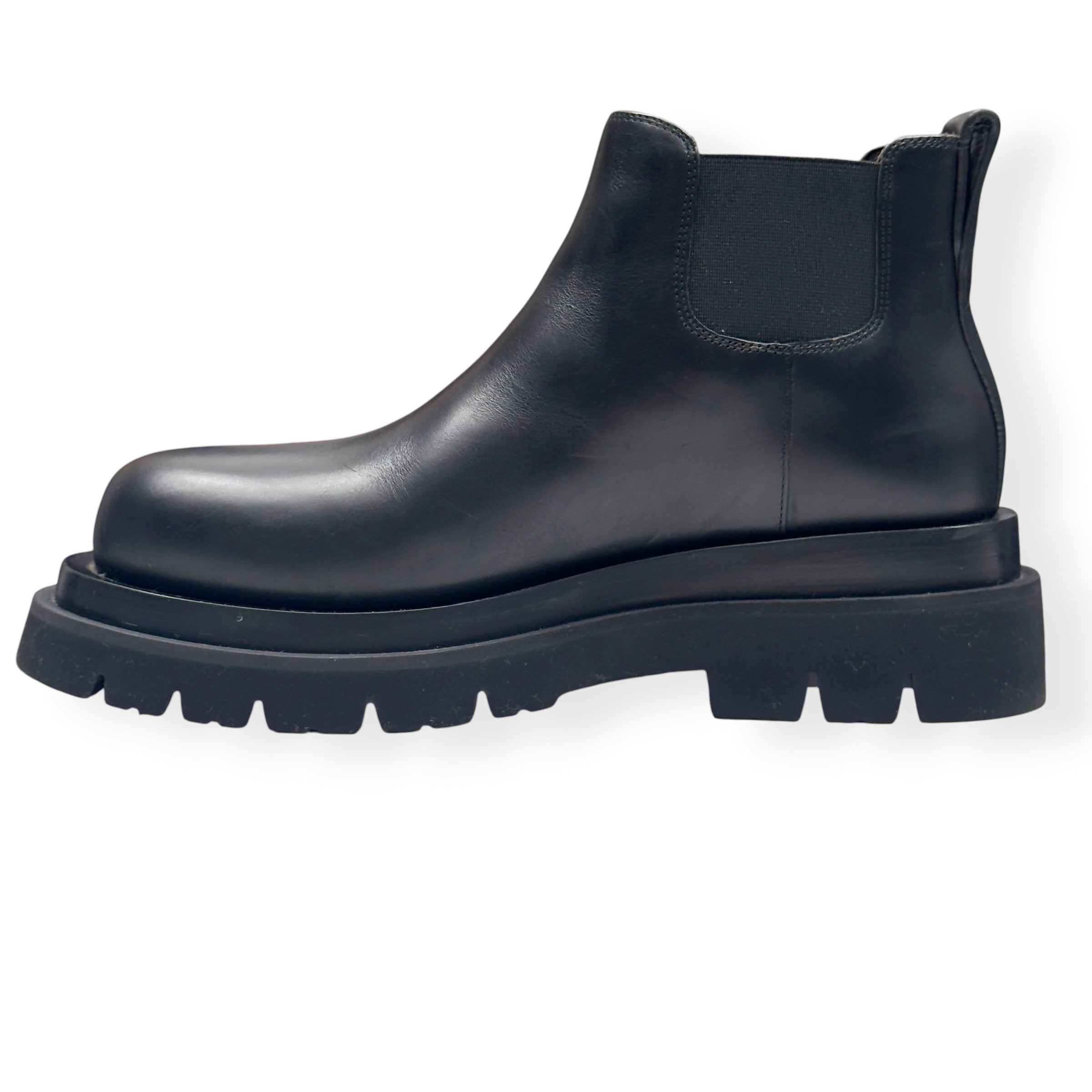 BOTTEGA VENETA LUG LEATHER CHELSEA BOOTS BLACK 37.5 / UK4.5