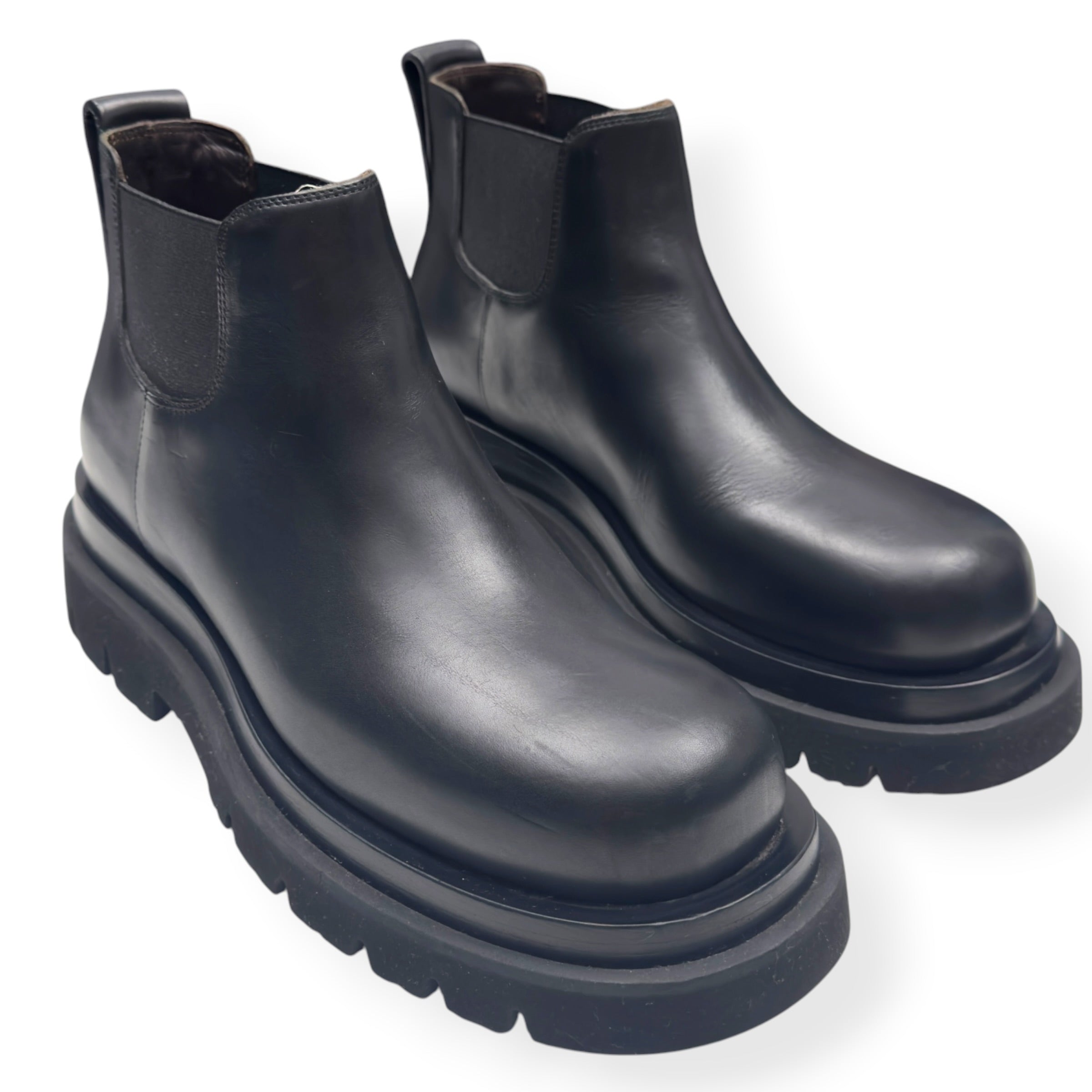 BOTTEGA VENETA LUG LEATHER CHELSEA BOOTS BLACK 37.5 / UK4.5
