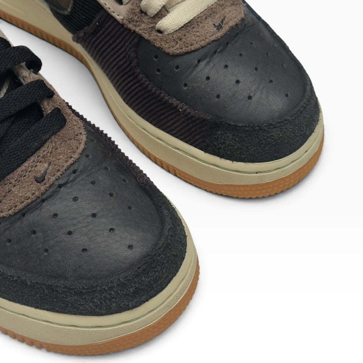 NIKE X TRAVIS SCOTT CACTUS JACK AIR FORCE 1 LOW TOP SNEAKER MULTI UK5.5