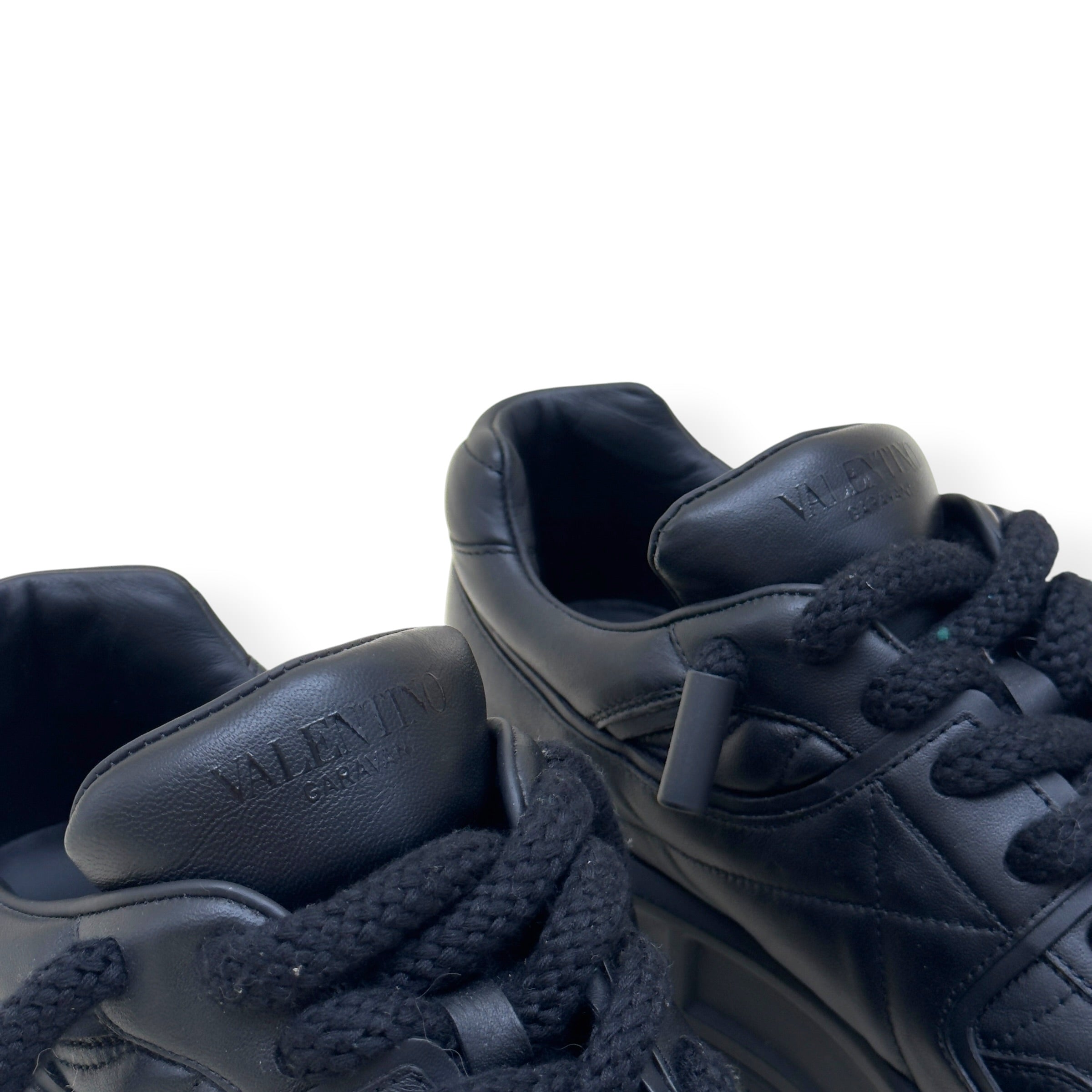 VALENTINO GARAVANI ONE STUD XL SNEAKER BLACK 43 / UK9