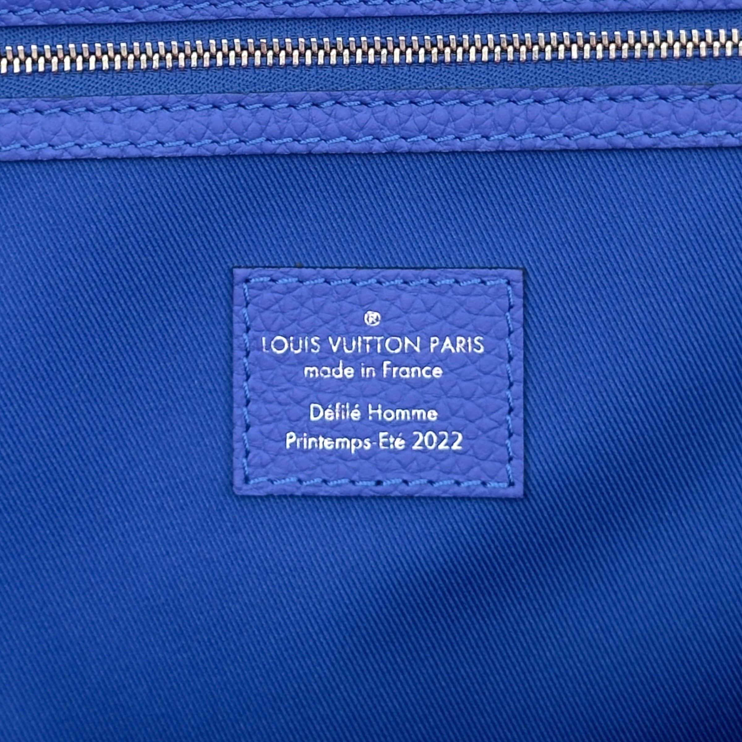 LOUIS VUITTON KEEPALL BANDOULIÈRE TAURILLON ILLUSION BAG PINK / BLUE 50B