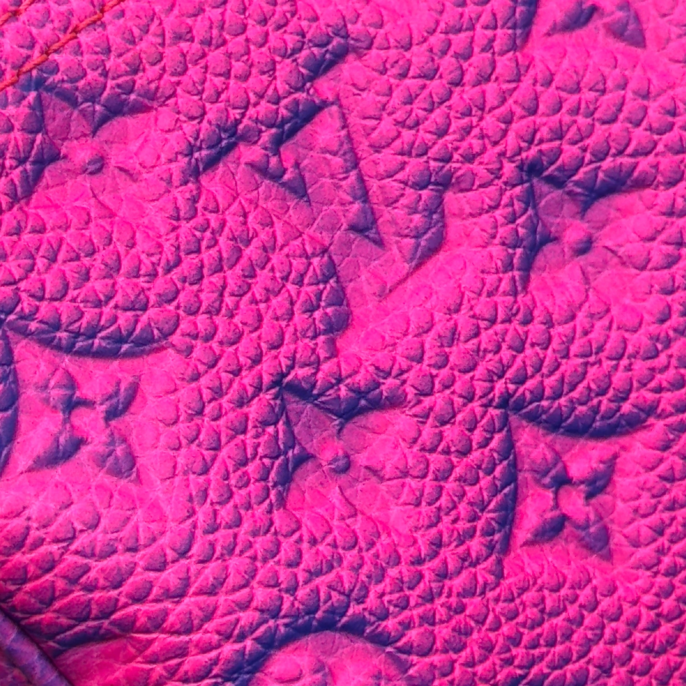 LOUIS VUITTON KEEPALL BANDOULIÈRE TAURILLON ILLUSION BAG PINK / BLUE 50B