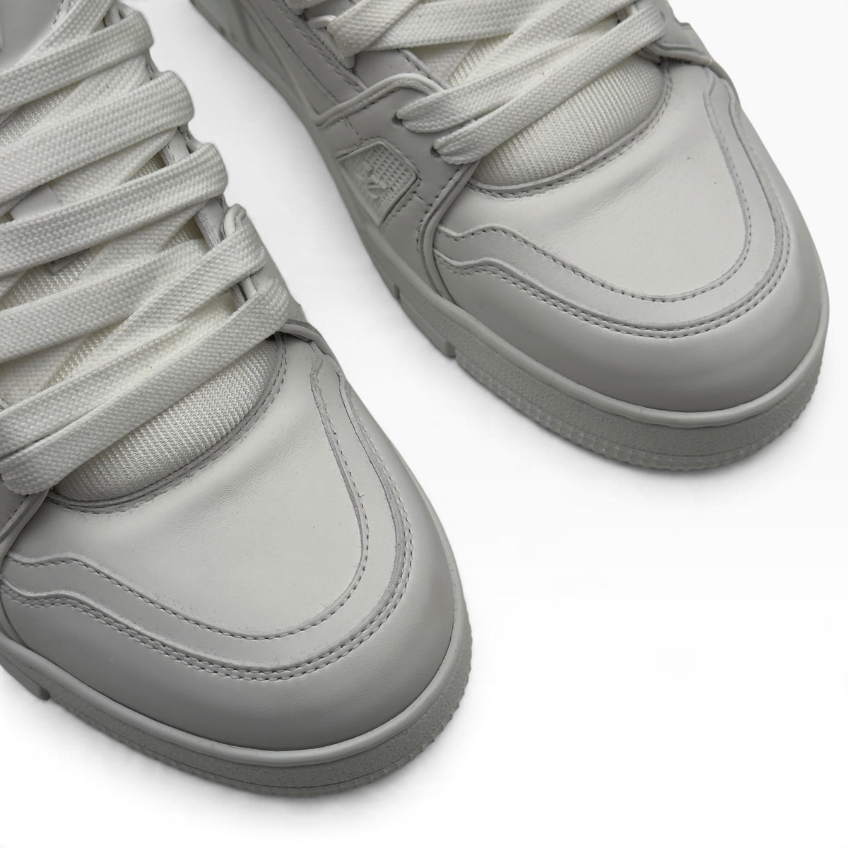 LOUIS VUITTON LEATHER LV TRAINER WHITE UK7.5