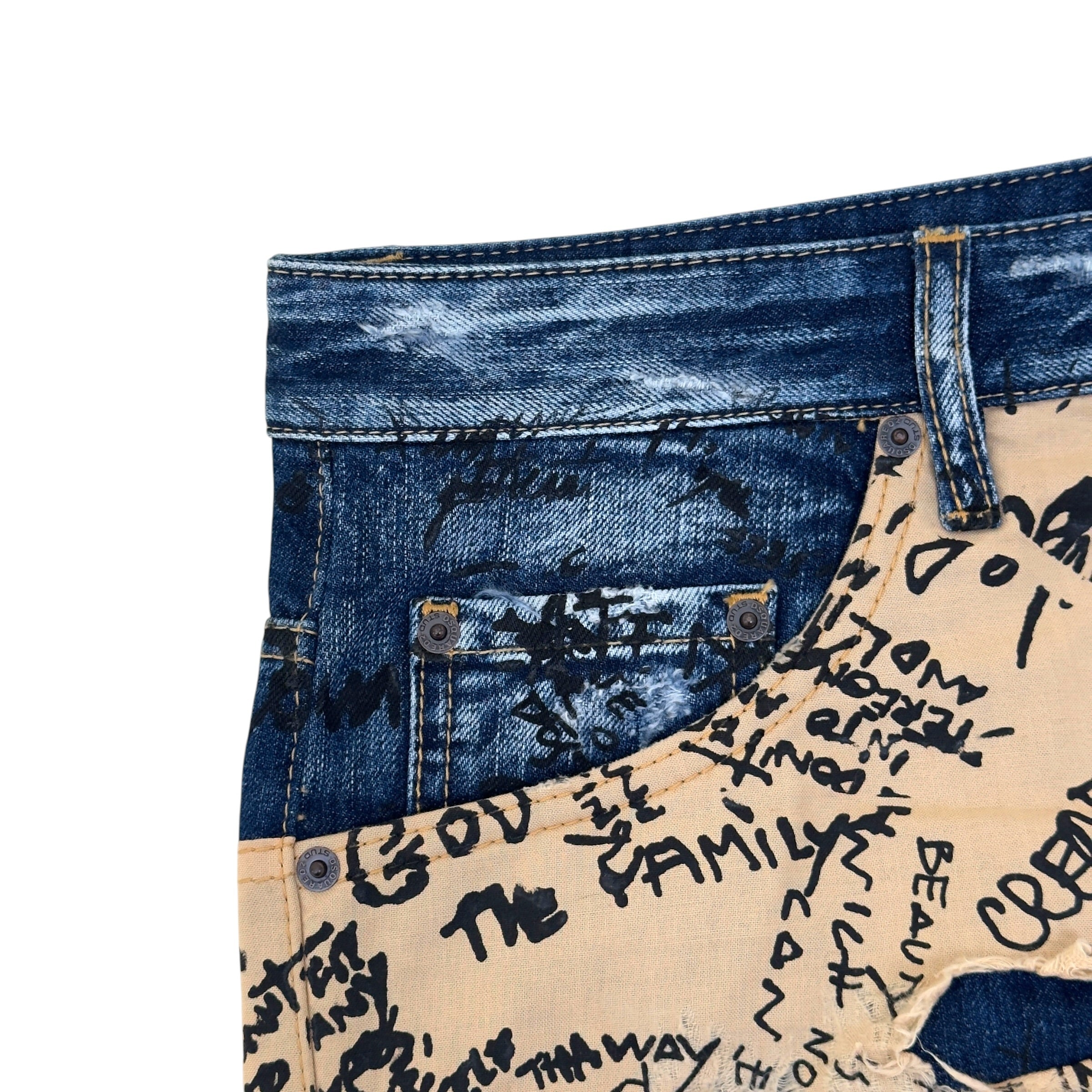 DSQUARED2 CROPPED CANADIAN FLAG GRAFFITI DENIM JEANS BLUE / RED / BEIGE 50 / L