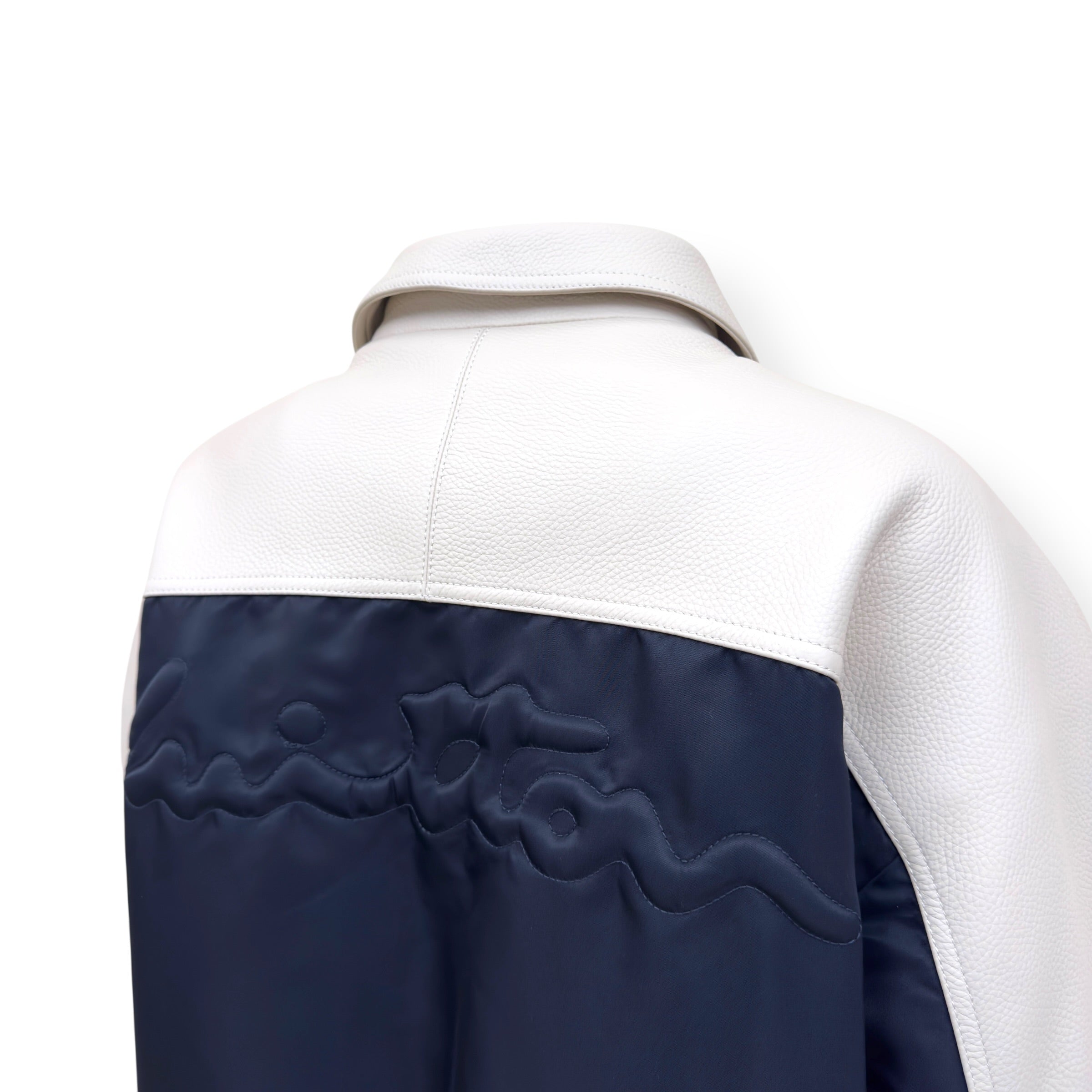 LOUIS VUITTON CALLIGRAPHY LEATHER / NYLON JACKET CREAM / NAVY 50 / L