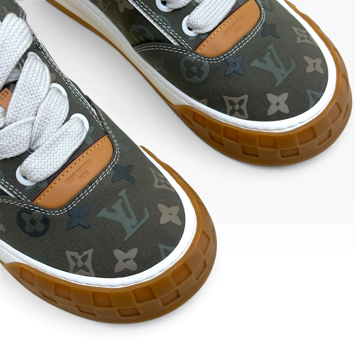 LOUIS VUITTON CANVAS MONOGRAM TILTED SNEAKER KHAKI UK10