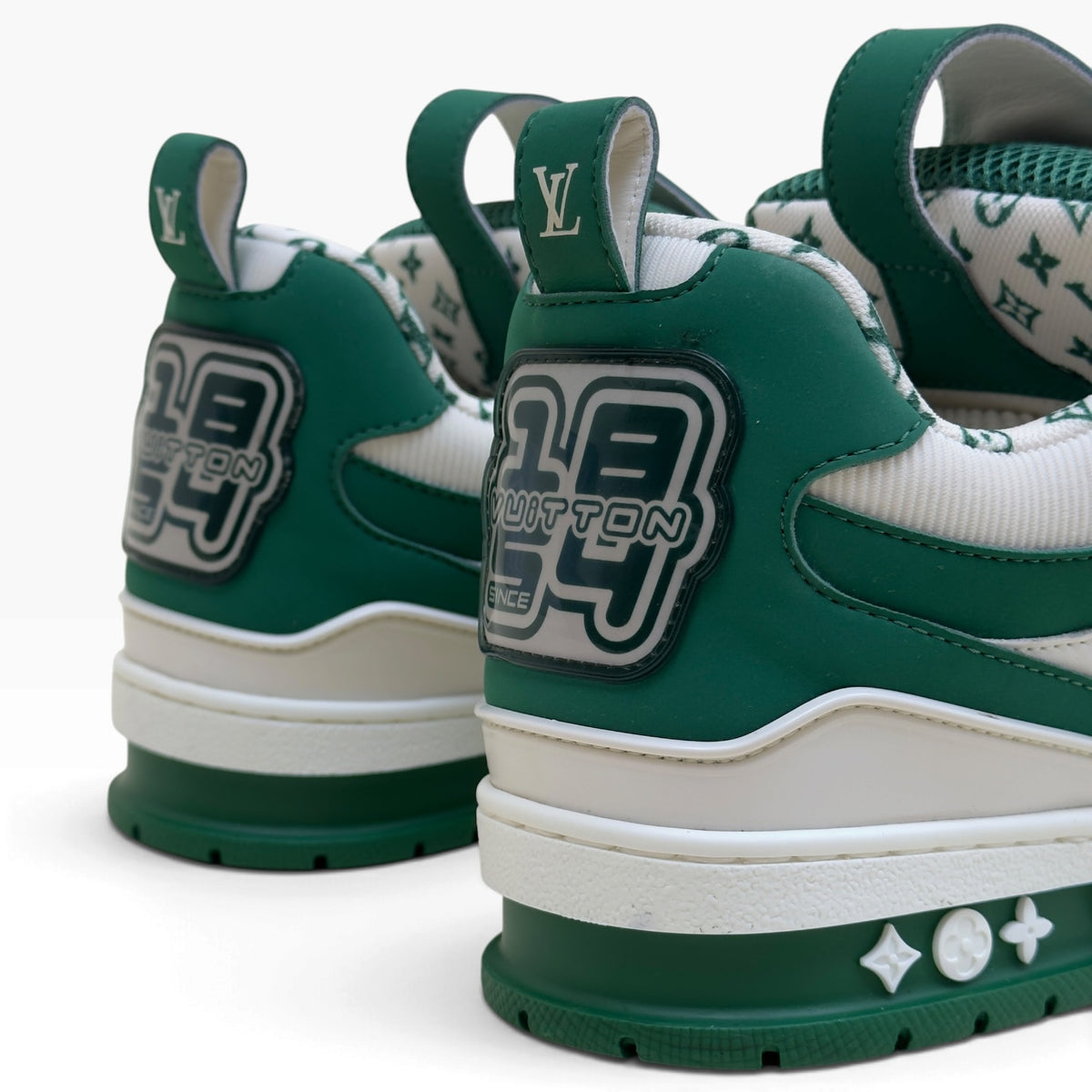 LOUIS VUITTON SKATE SNEAKER GREEN / WHITE UK9.5