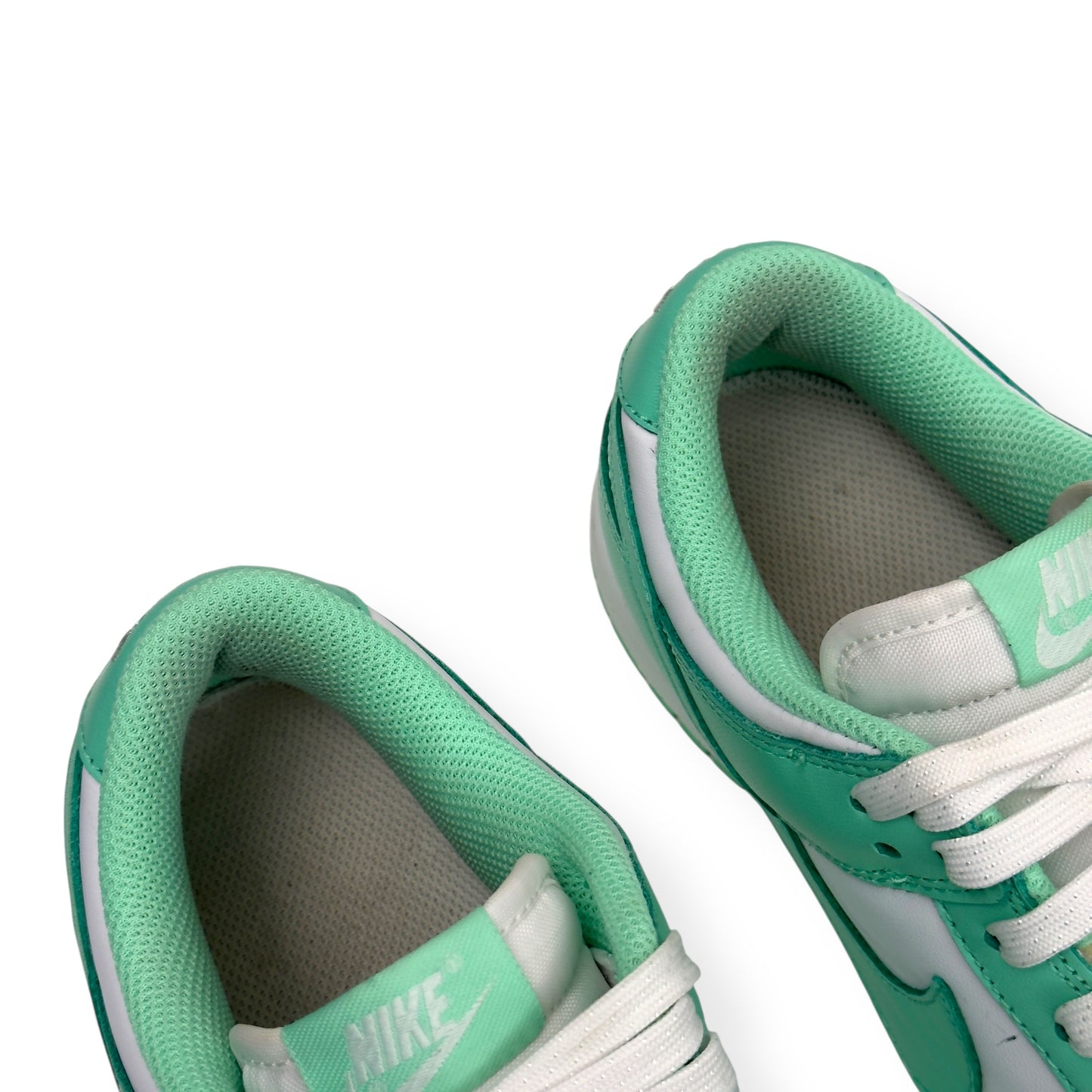 NIKE DUNK LOW TOP SNEAKER GREEN GLOW UK6.5