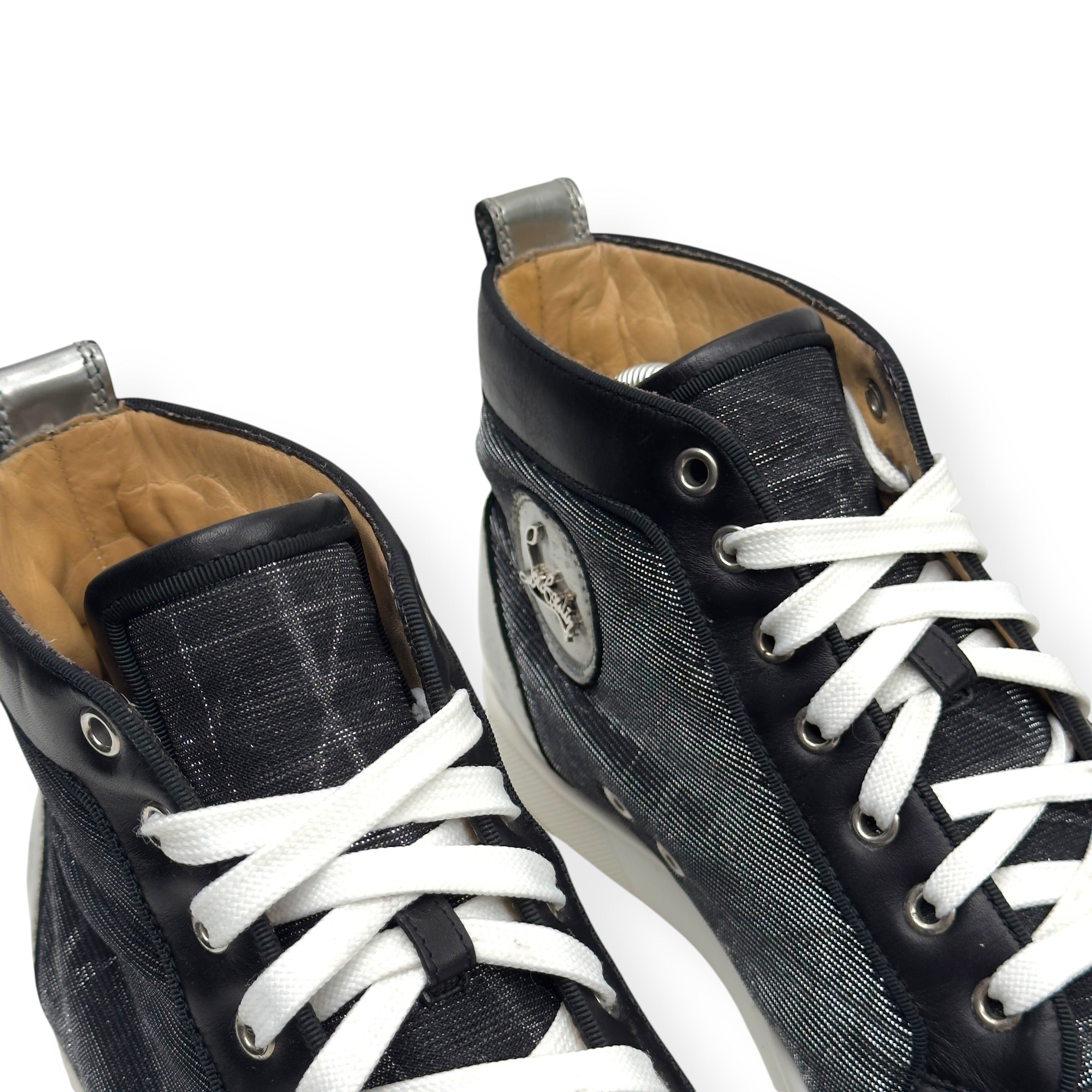 CHRISTIAN LOUBOUTIN LOU SPIKES ORLATO SNEAKER BLACK / WHITE 41 / UK7