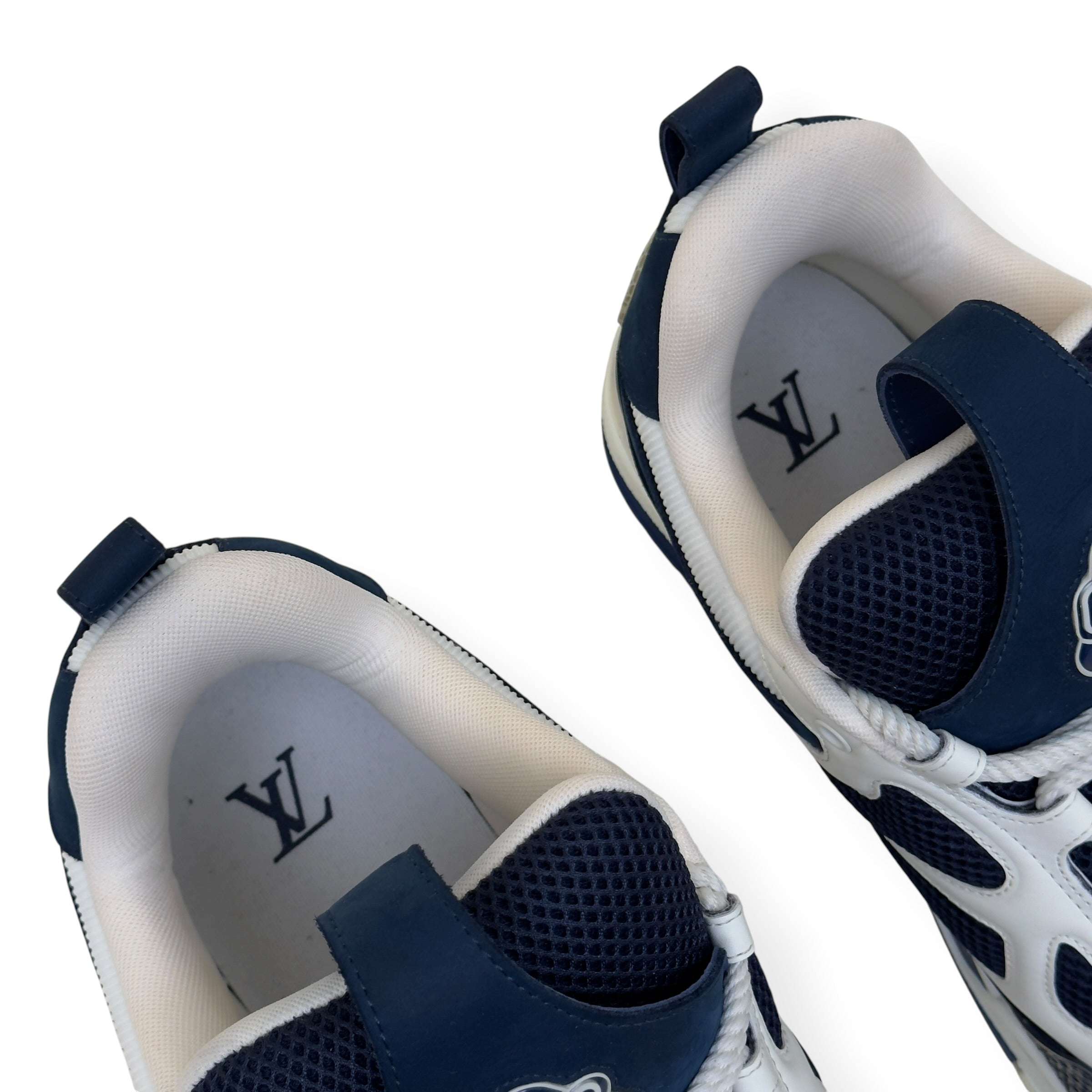 LOUIS VUITTON LV SKATE SNEAKER NAVY / WHITE UK10