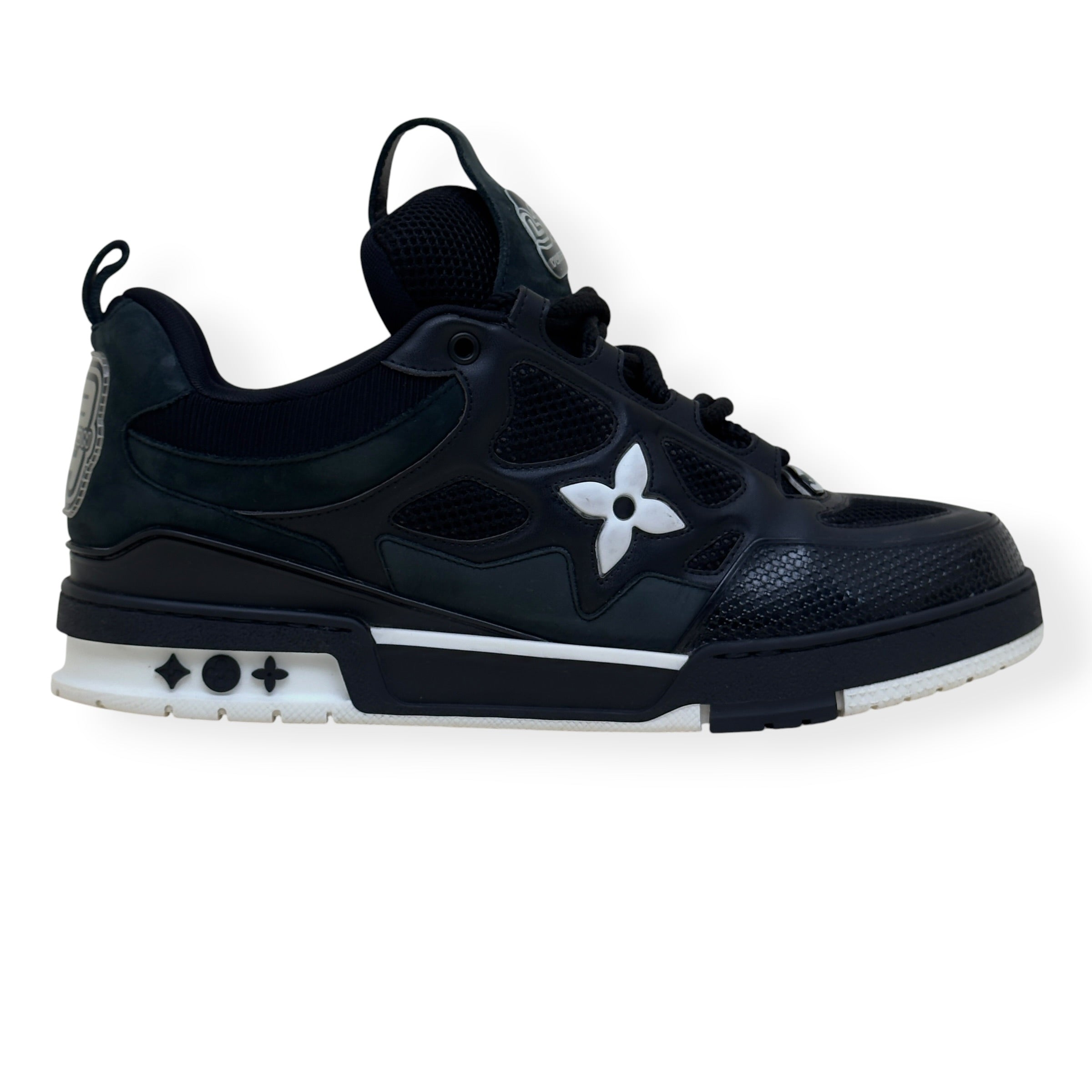 LOUIS VUITTON LV SKATE SNEAKER BLACK / WHITE UK10