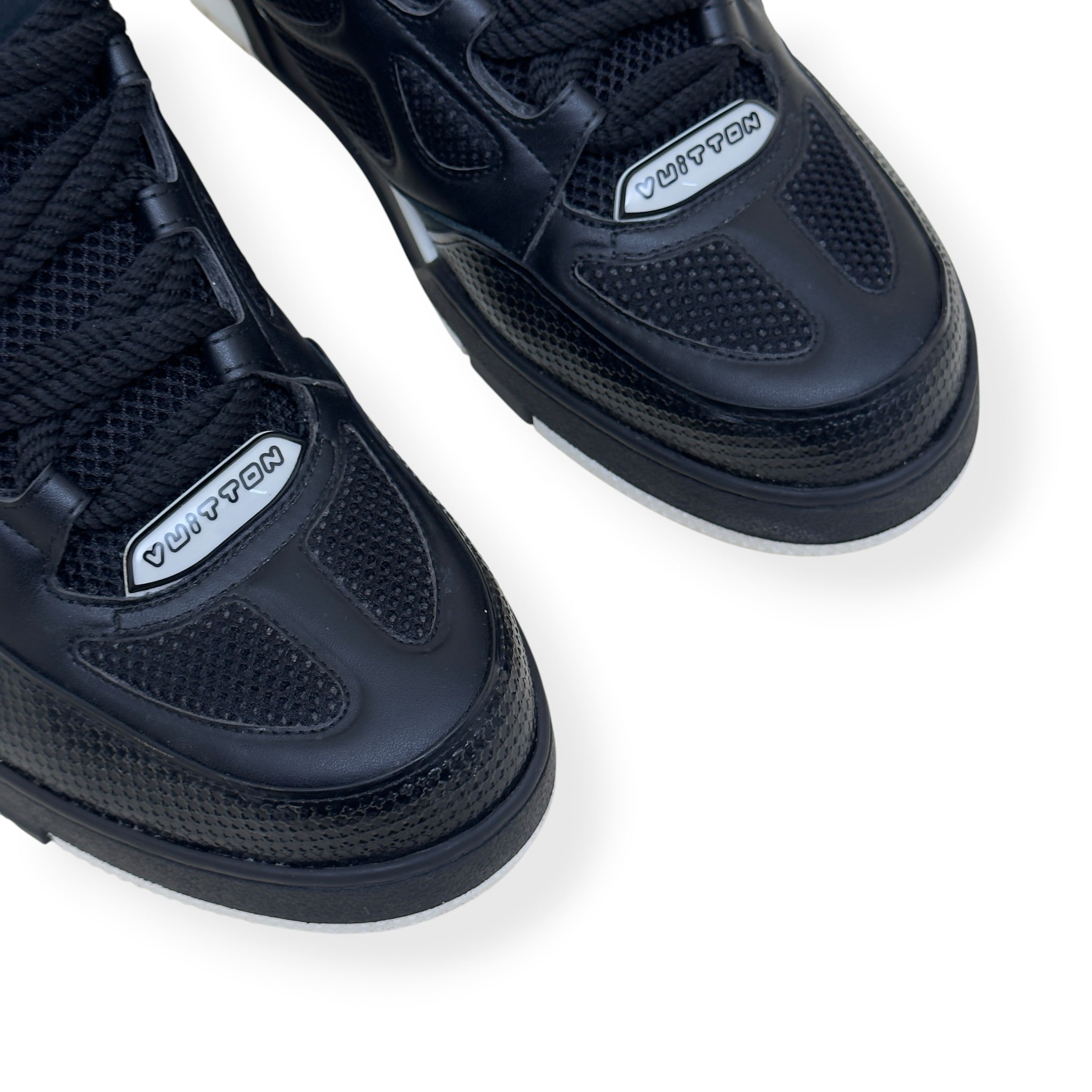 LOUIS VUITTON LV SKATE SNEAKER BLACK / WHITE UK10