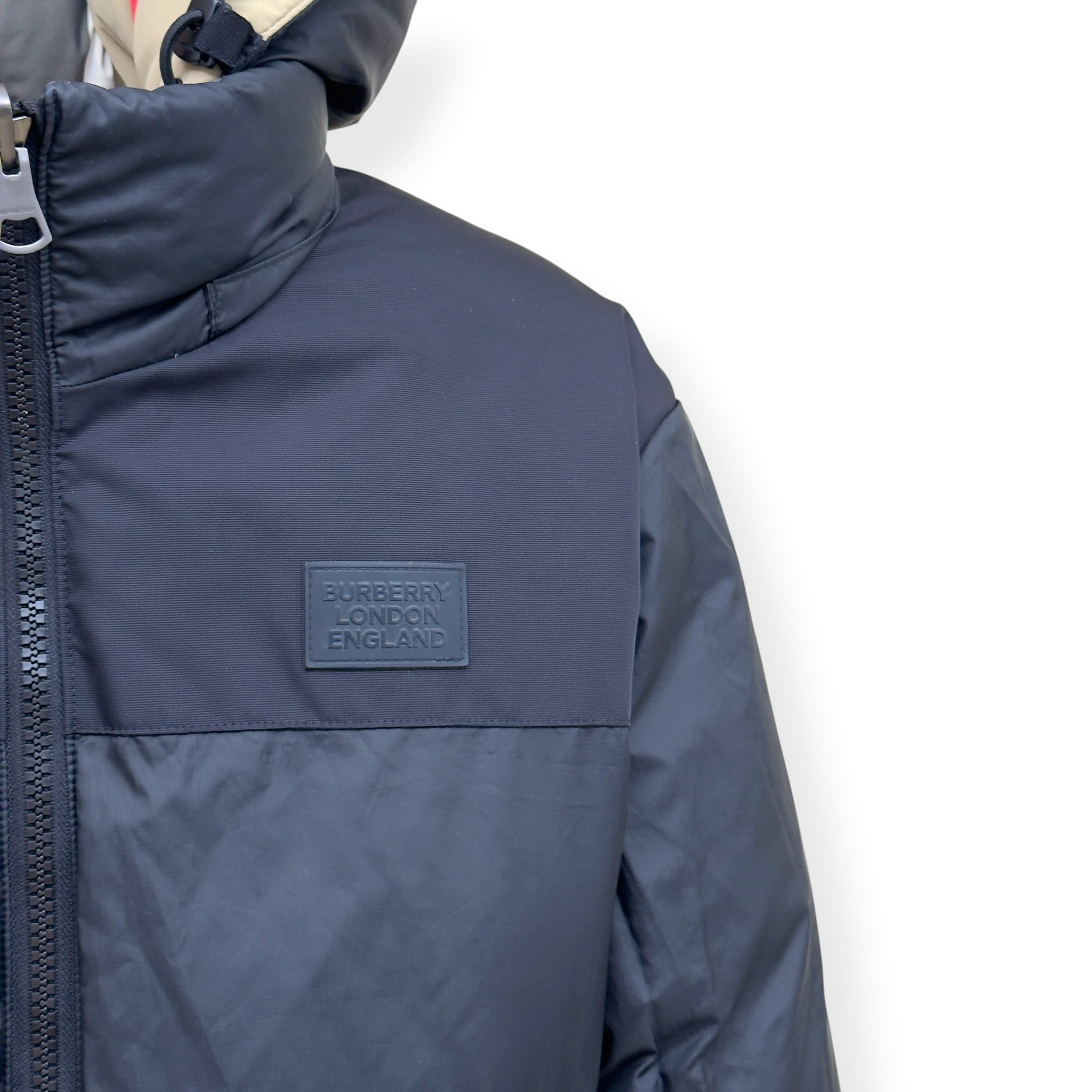 BURBERRY REVERSIBLE CHECK HOODED PUFFER JACKET BEIGE / BLACK M