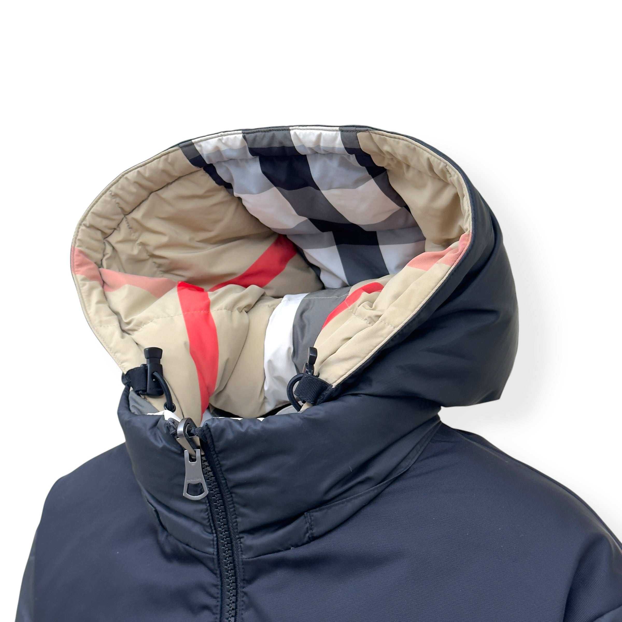 BURBERRY REVERSIBLE CHECK HOODED PUFFER JACKET BEIGE / BLACK M