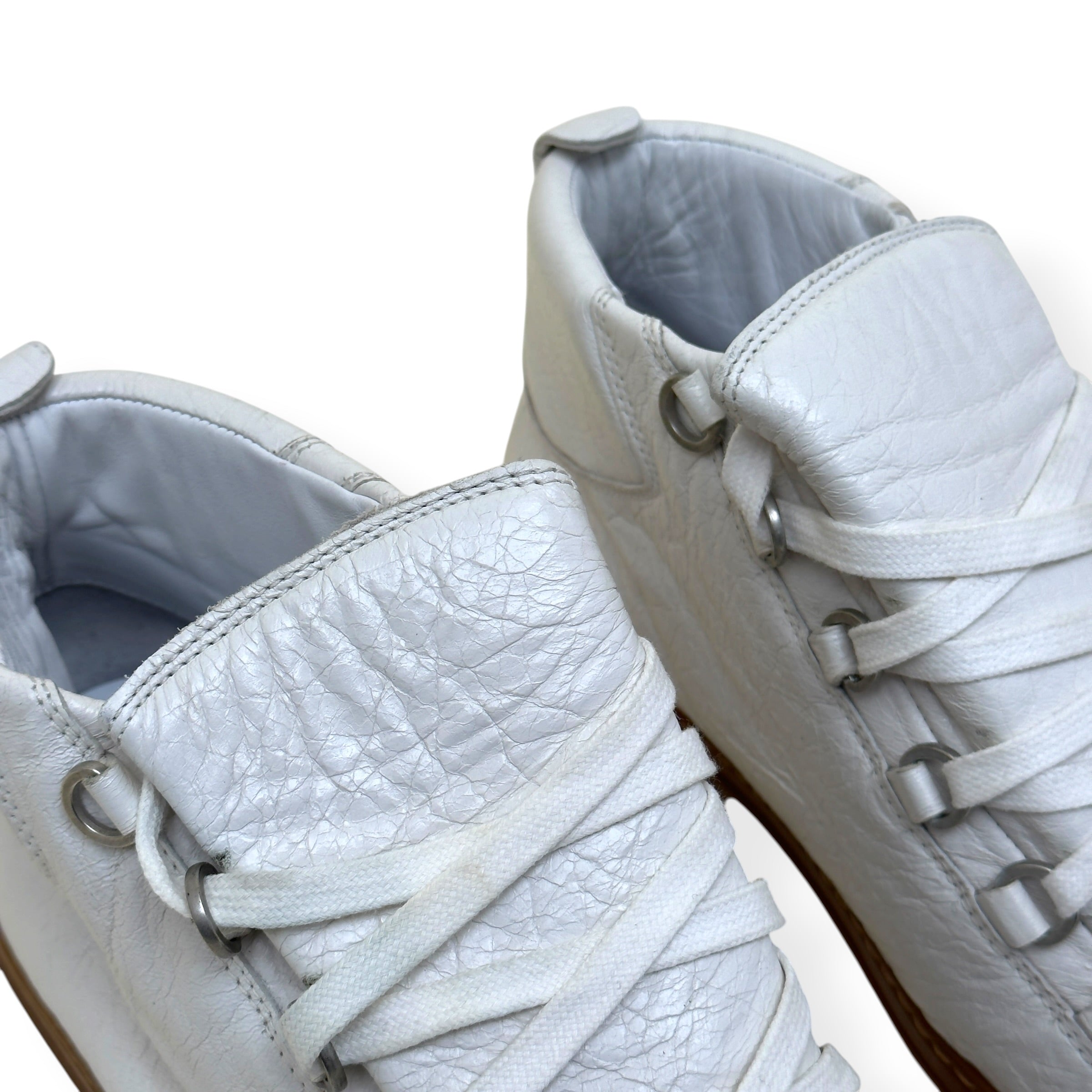 BALENCIAGA ARENA HIGH TOP SNEAKER WHITE / GUM 40 / UK6