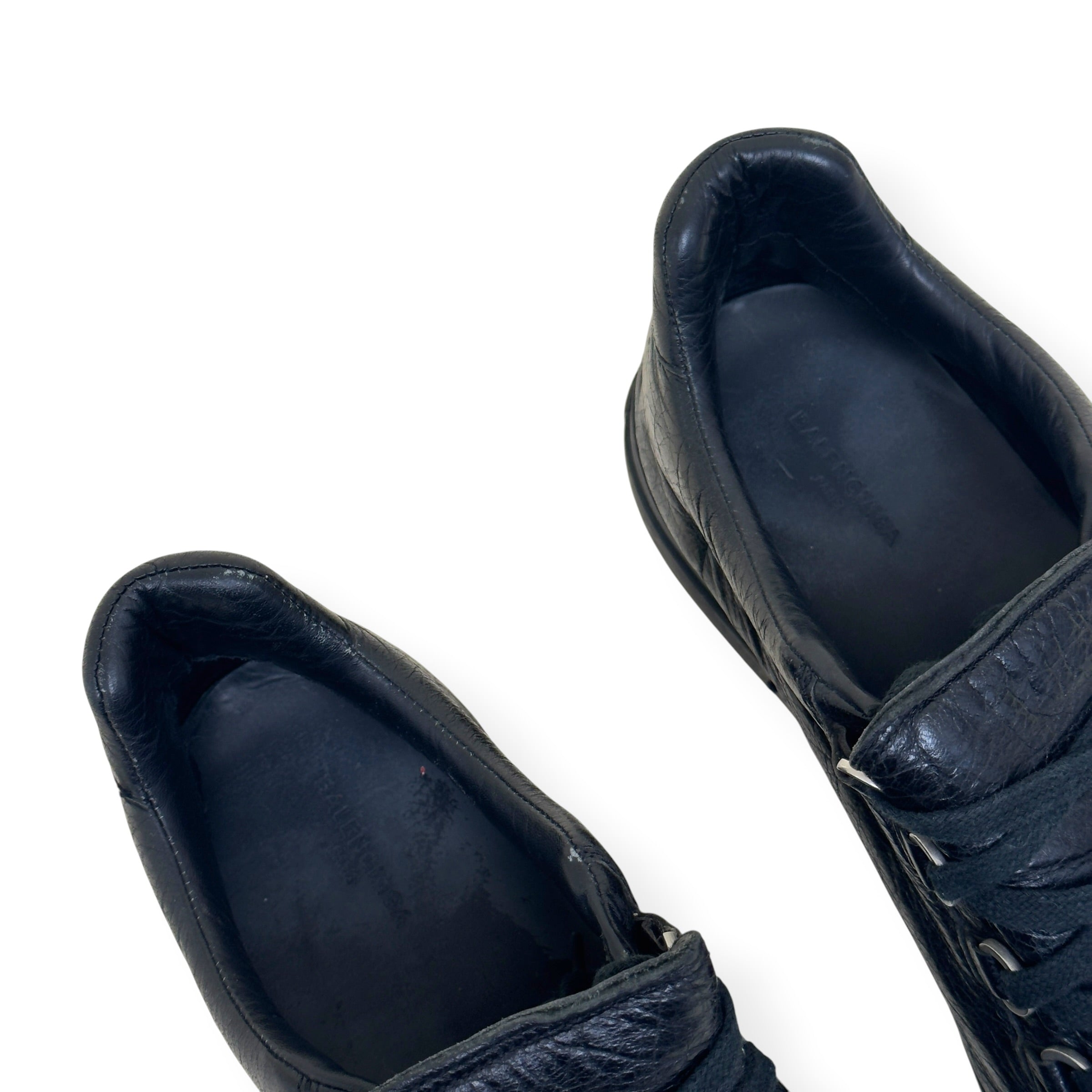 BALENCIAGA ARENA LOW TOP SNEAKER BLACK 40 / UK6