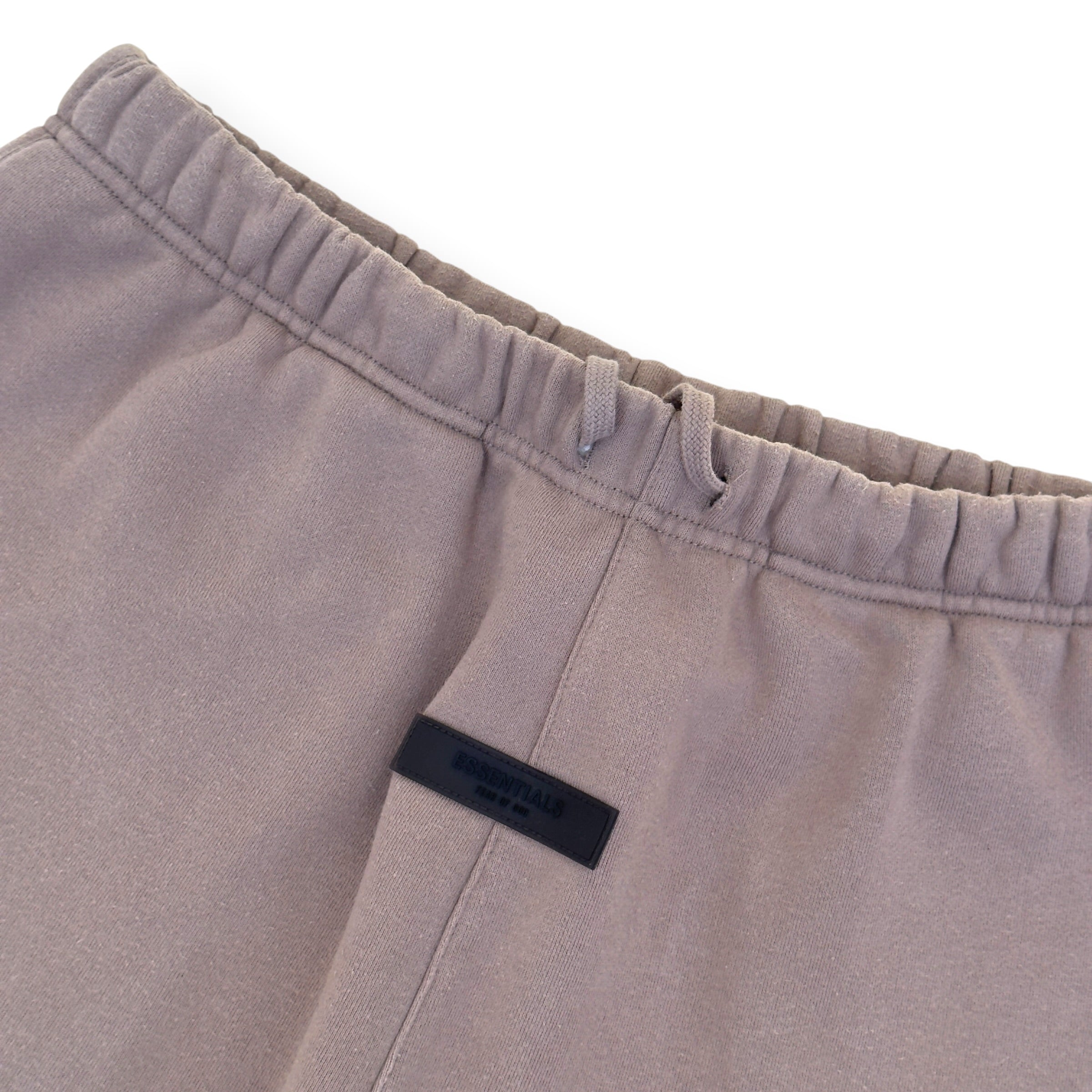 ESSENTIALS FEAR OF GOD SWEAT SHORTS TAUPE M