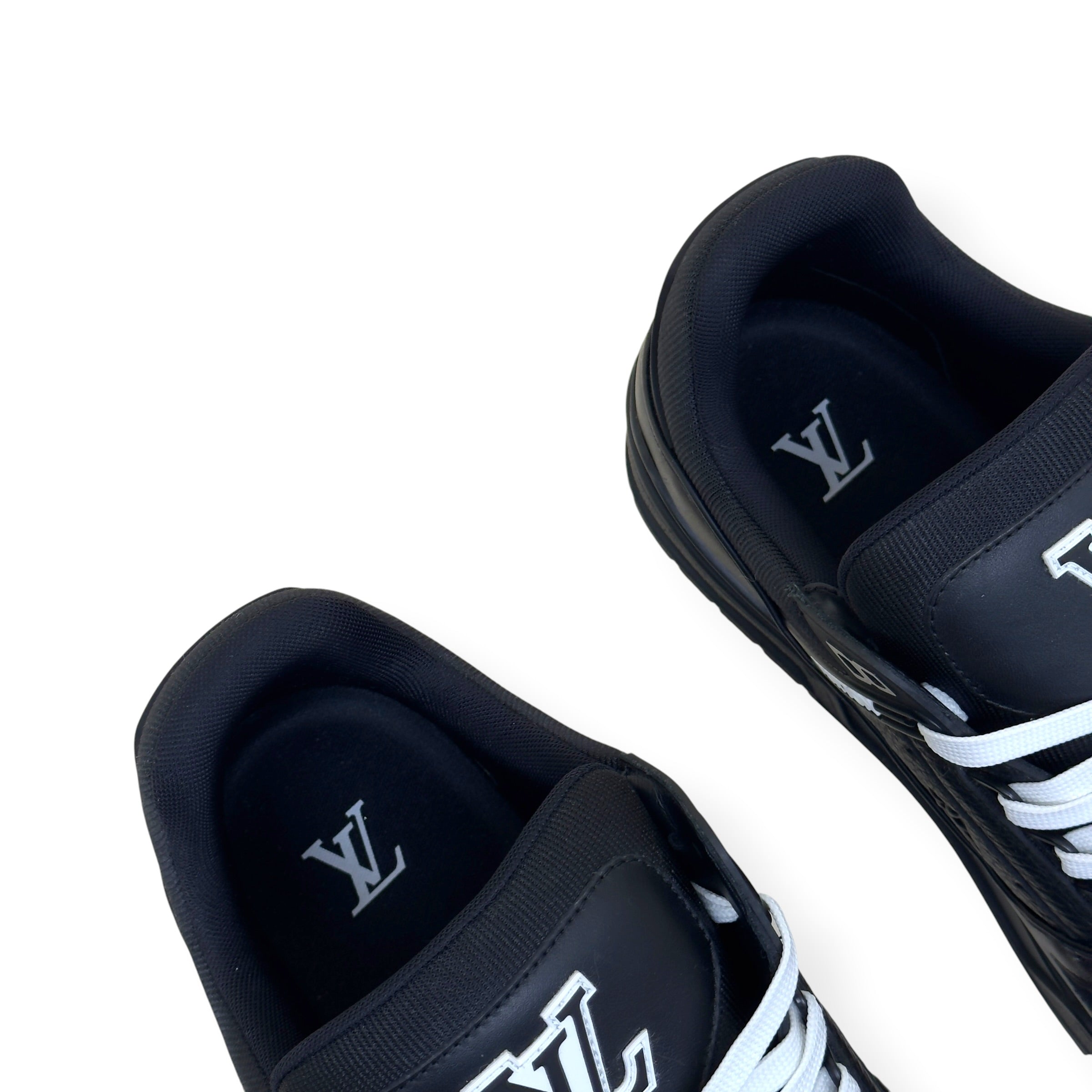 LOUIS VUITTON LV TRAINER SNEAKER BLACK / WHITE UK10