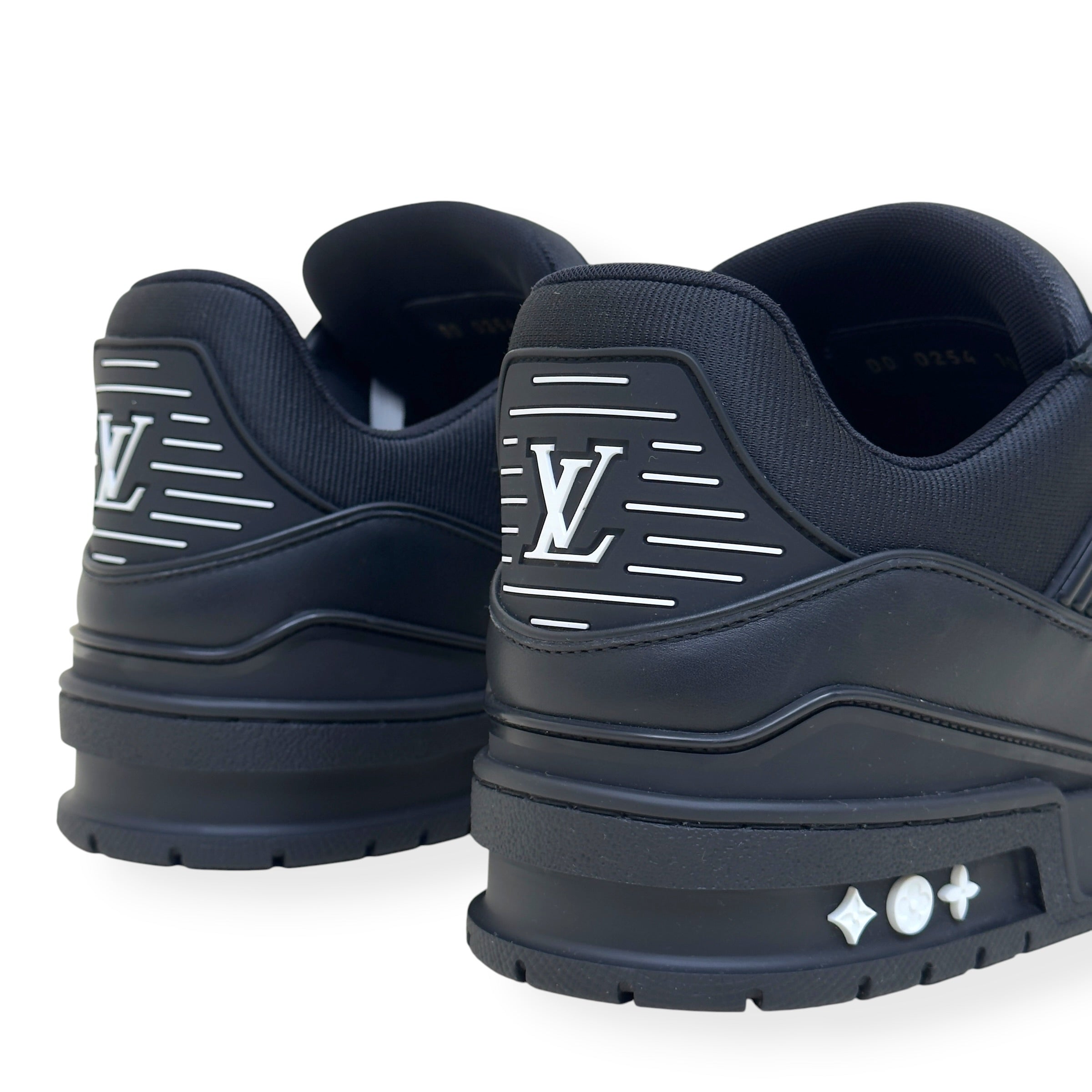 LOUIS VUITTON LV TRAINER SNEAKER BLACK / WHITE UK10