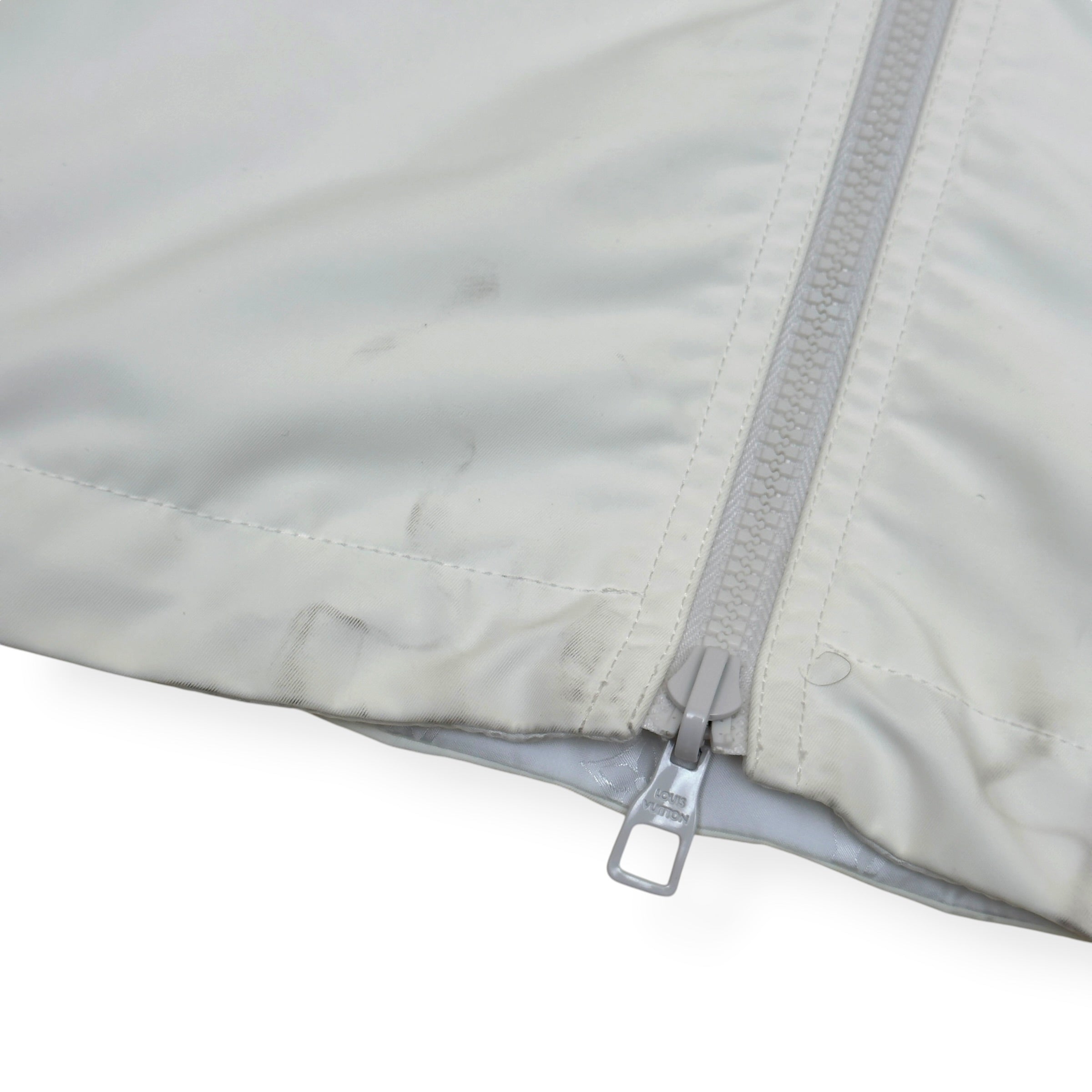 LOUIS VUITTON LVSE CABLES EDITION MONOGRAM REVERSIBLE WINDBREAKER WHITE 52 / L