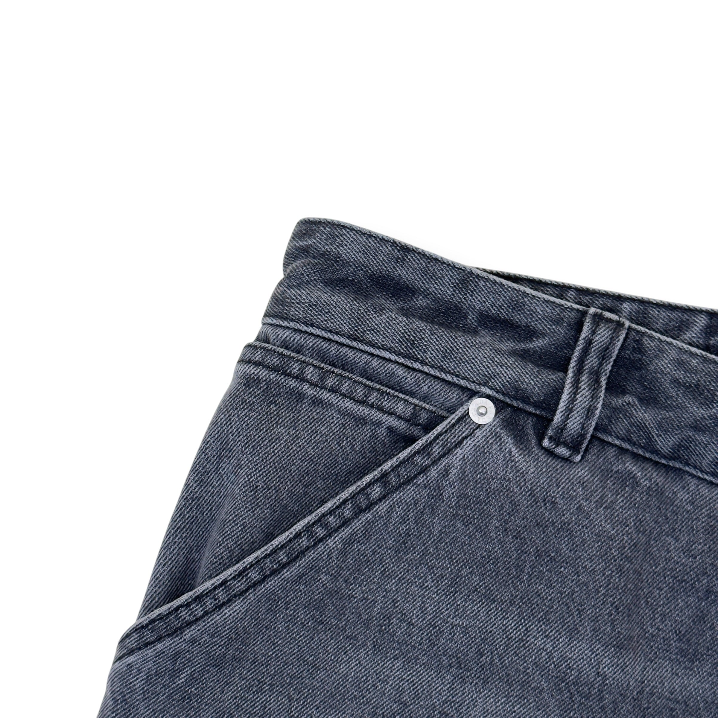 PRADA TRIANGLE LOGO WIDE LEG JEANS GREY 48 / M