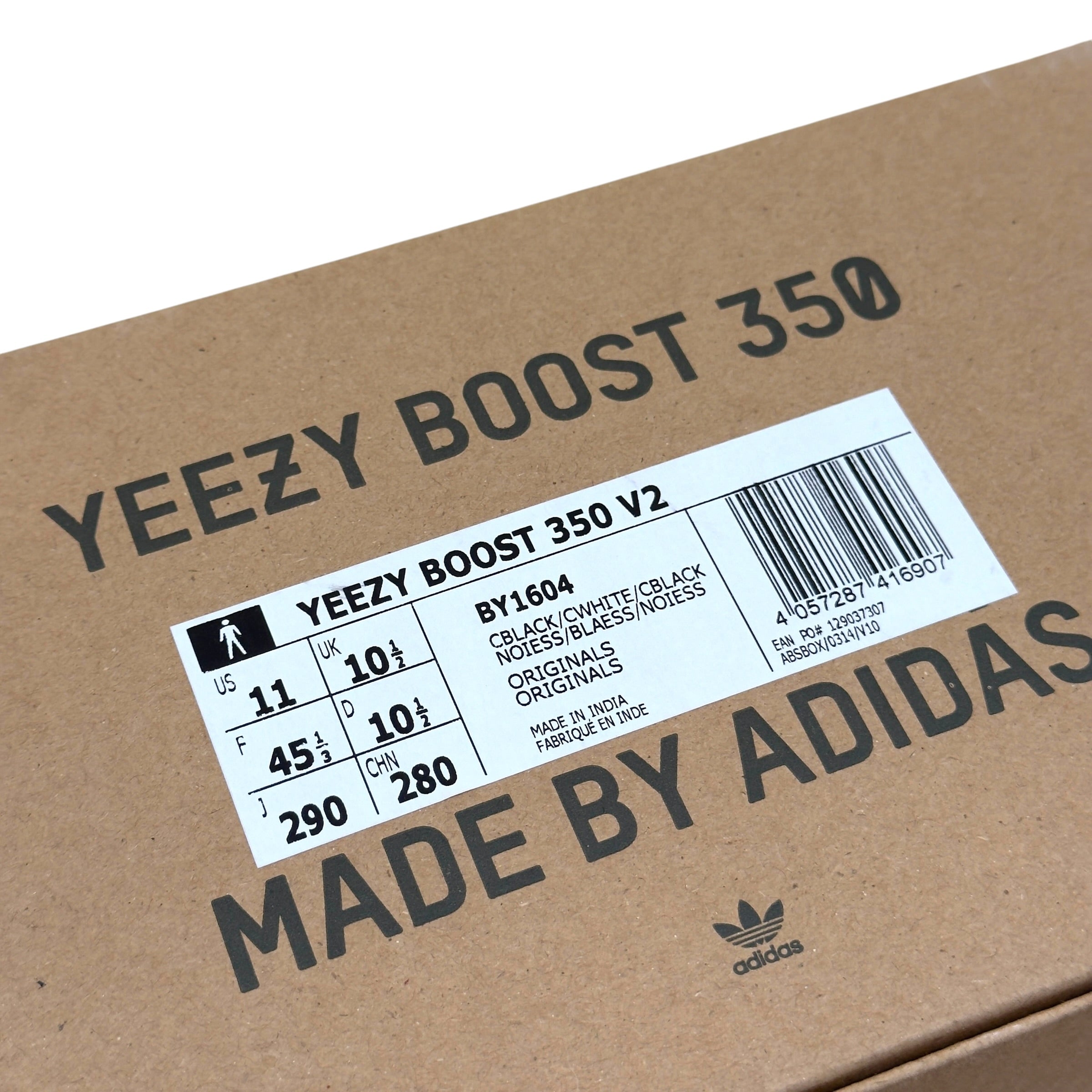 YEEZY BOOST 350 V2 OREO BLACK WHITE UK10.5