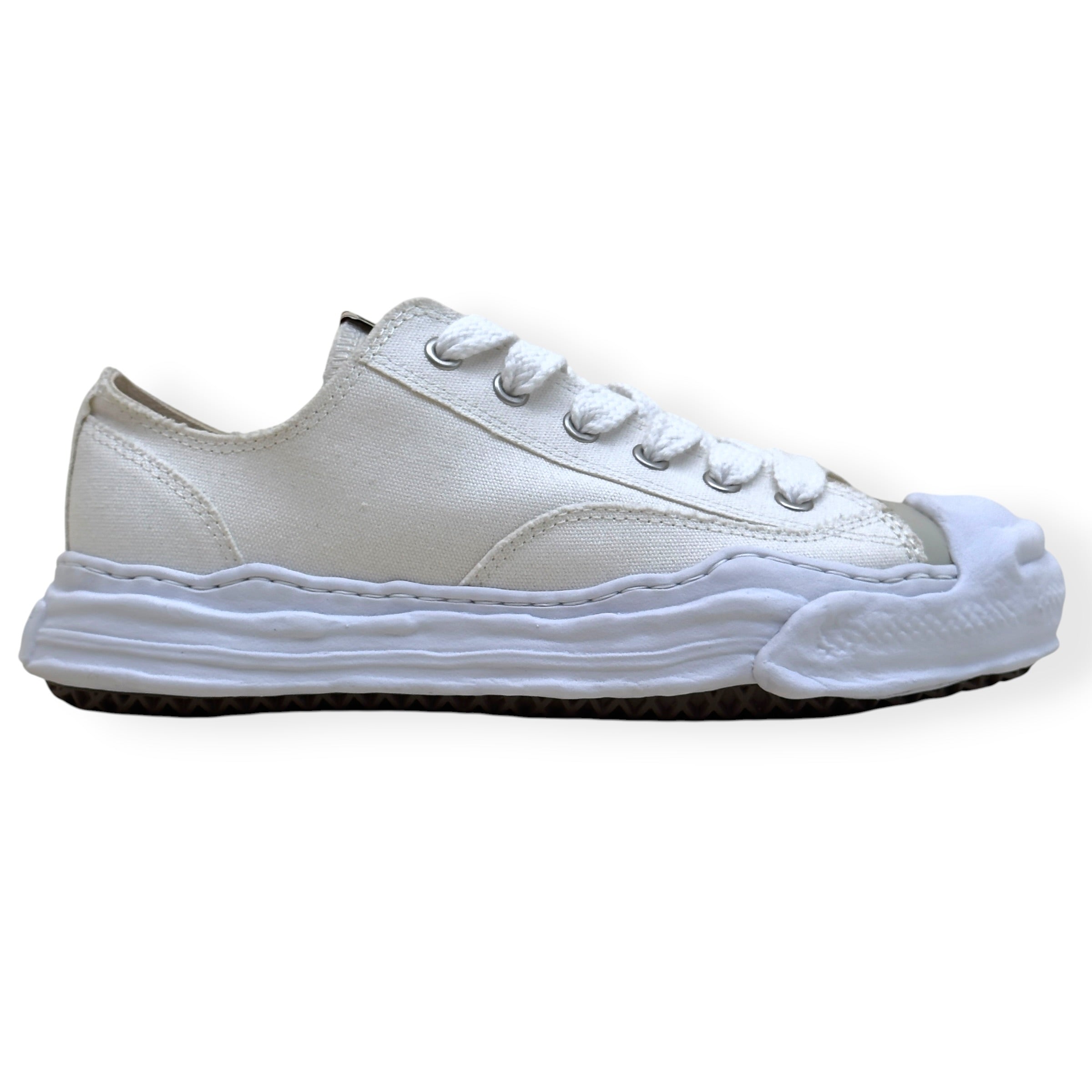 MAISON MIHARA YASUHIRO PETERSON LOW-TOP SNEAKER WHITE 45 / UK11