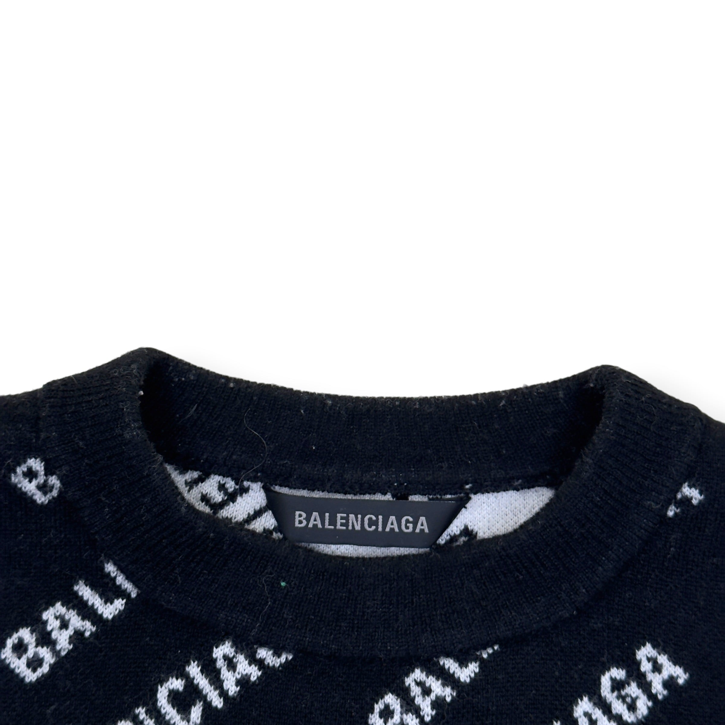 BALENCIAGA OVERSIZED ALLOVER LOGO KNIT SWEATSHIRT BLACK / WHITE S