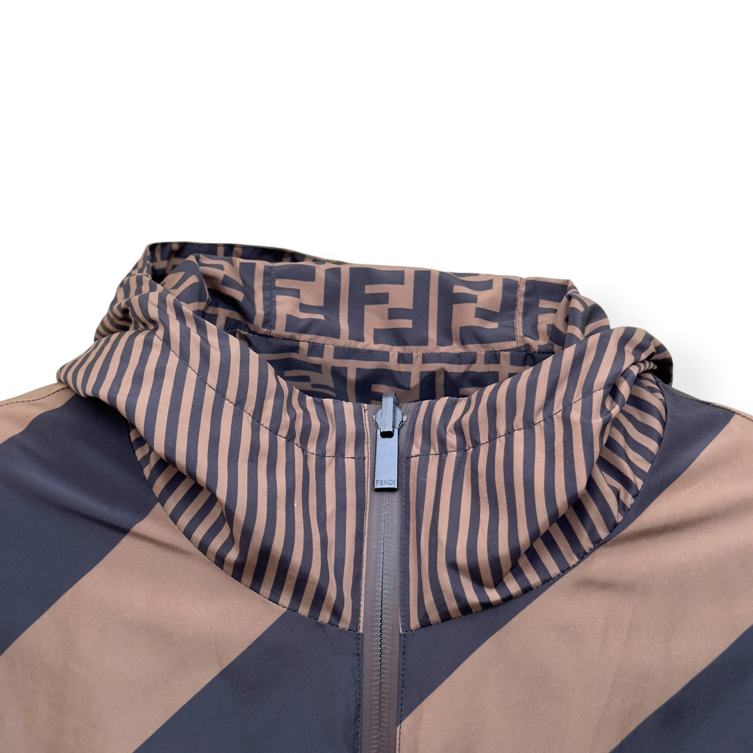FENDI REVERSIBLE LOGO-PRINT SHELL WINDBREAKER JACKET BROWN 50 / M