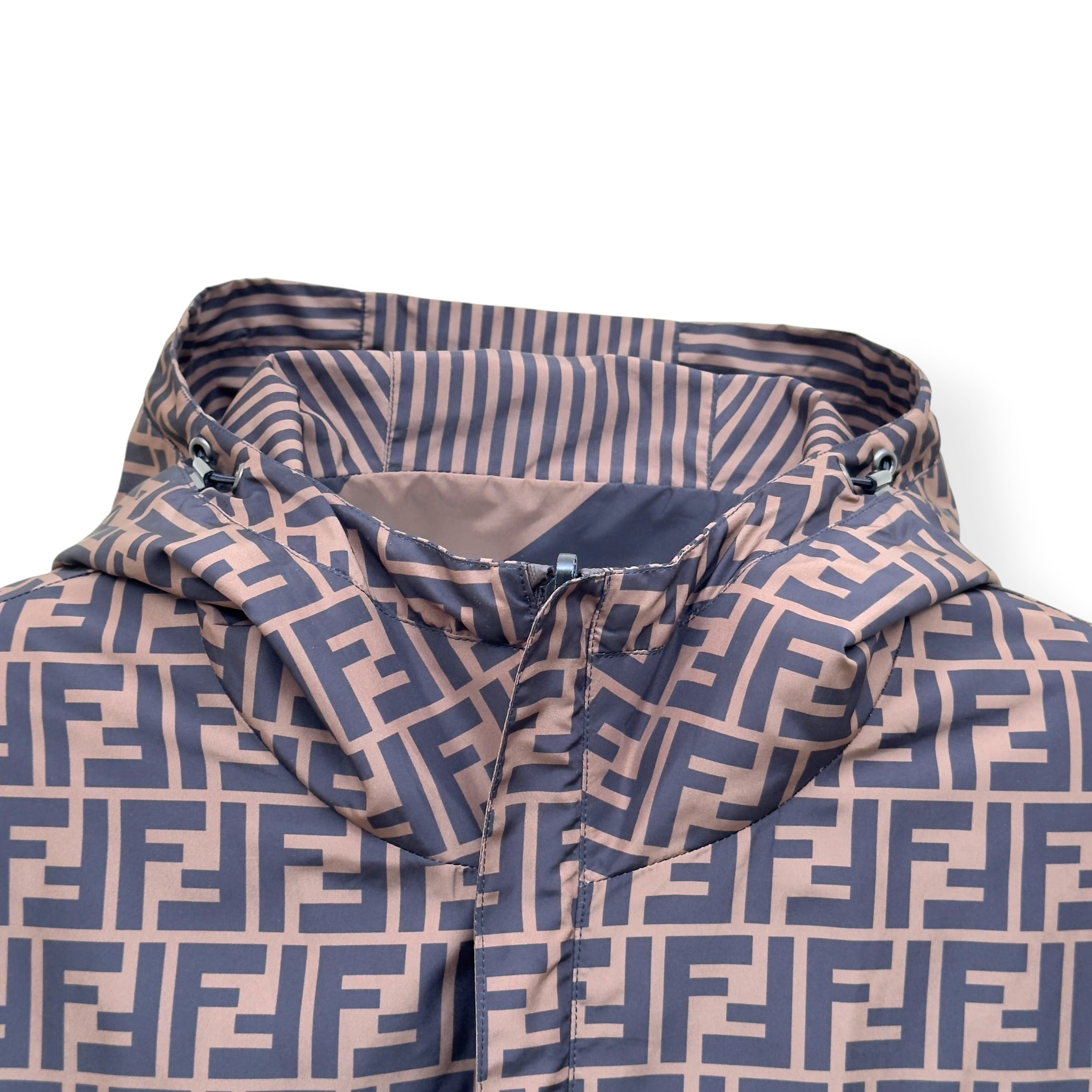 FENDI REVERSIBLE LOGO-PRINT SHELL WINDBREAKER JACKET BROWN 50 / M