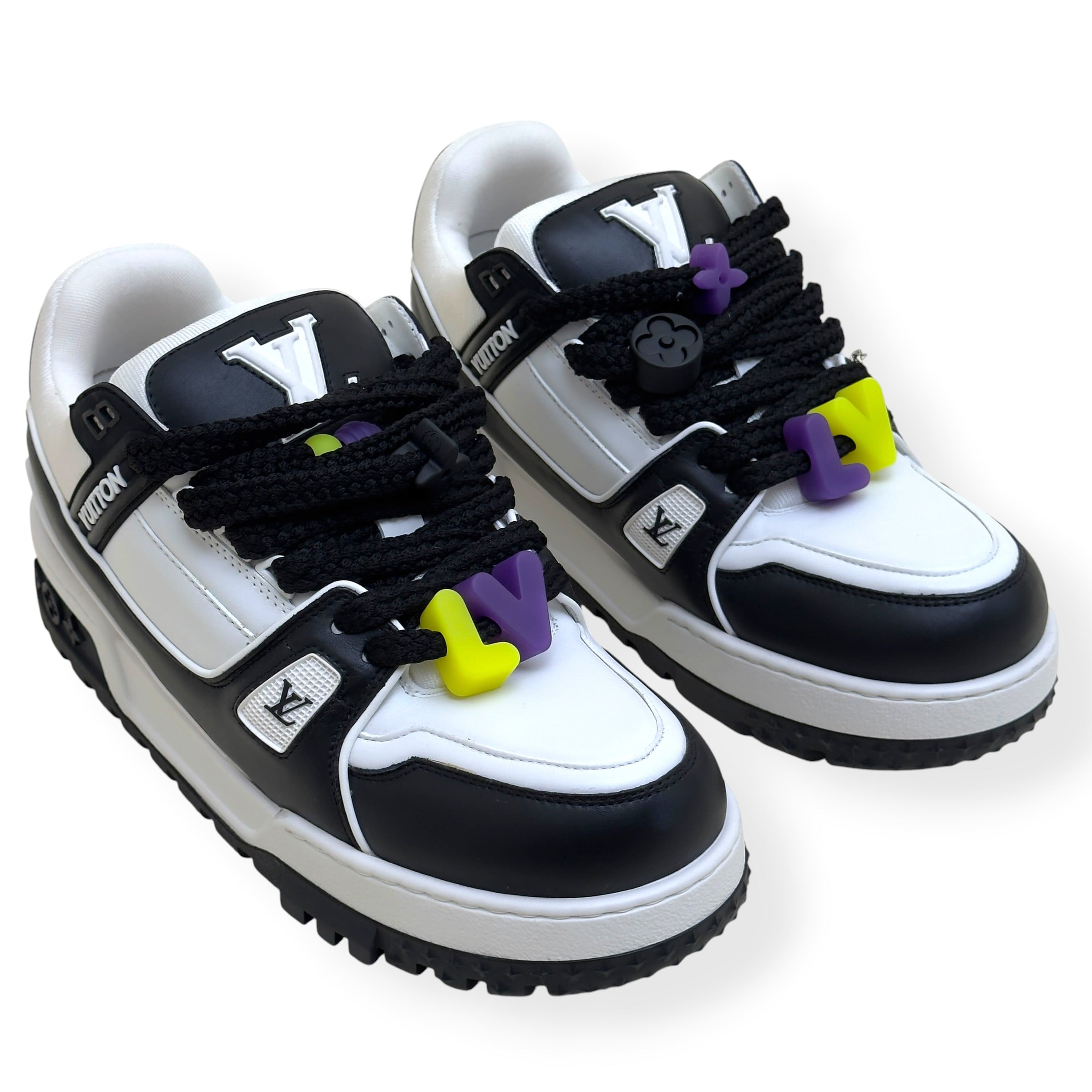 LOUIS VUITTON MAXI LV TRAINER SNEAKER BLACK / WHITE UK9.5