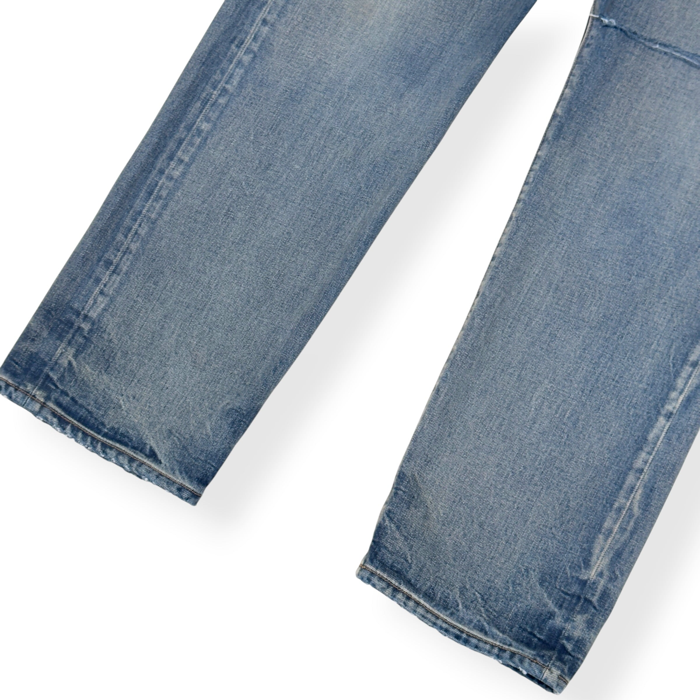 AMIRI DISTRESSED STRAIGHT LEG JEANS BLUE 34 / L