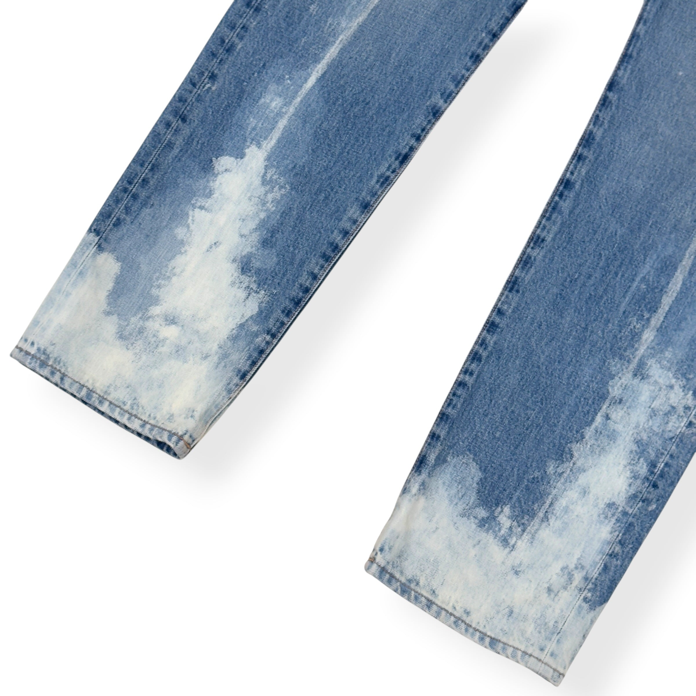 TOM FORD SLIM FIT BLEACHED JEANS LIGHT BLUE 36 / XL