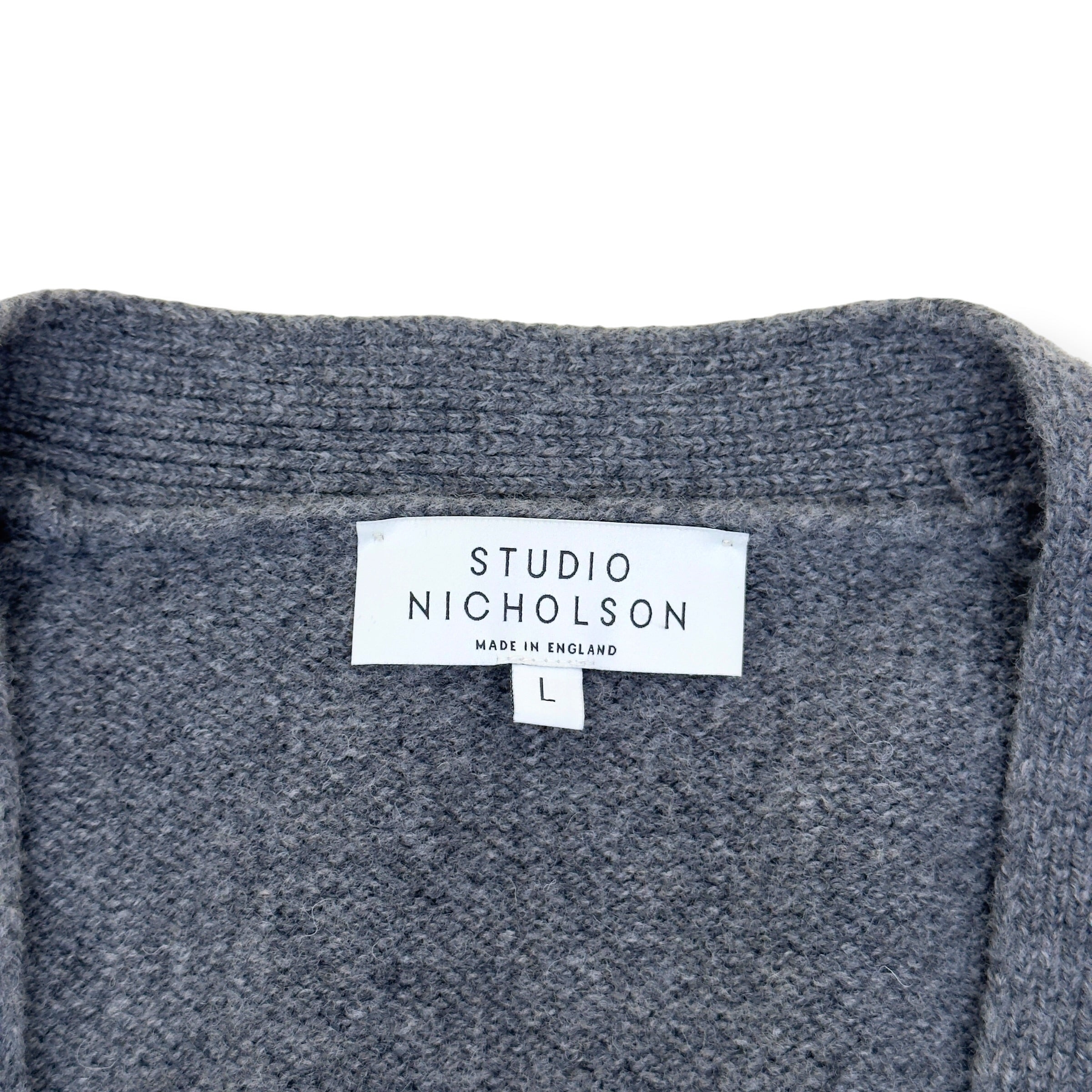STUDIO NICHOLSON LAMBSWOOL V-NECK CARDIGAN GREY L