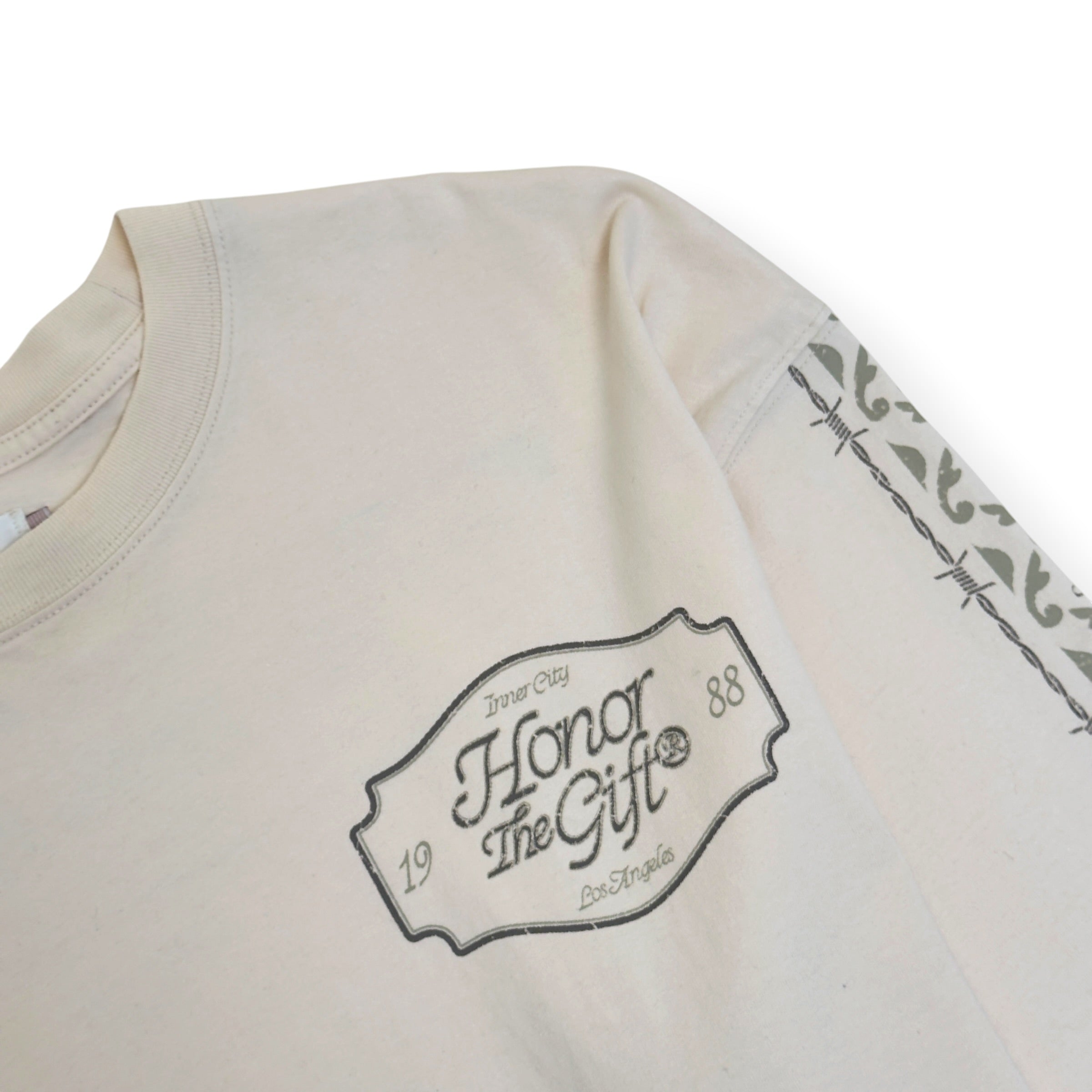 HONOR THE GIFT HTG LOGO PRINT LONG SLEEVE T-SHIRT CREAM L
