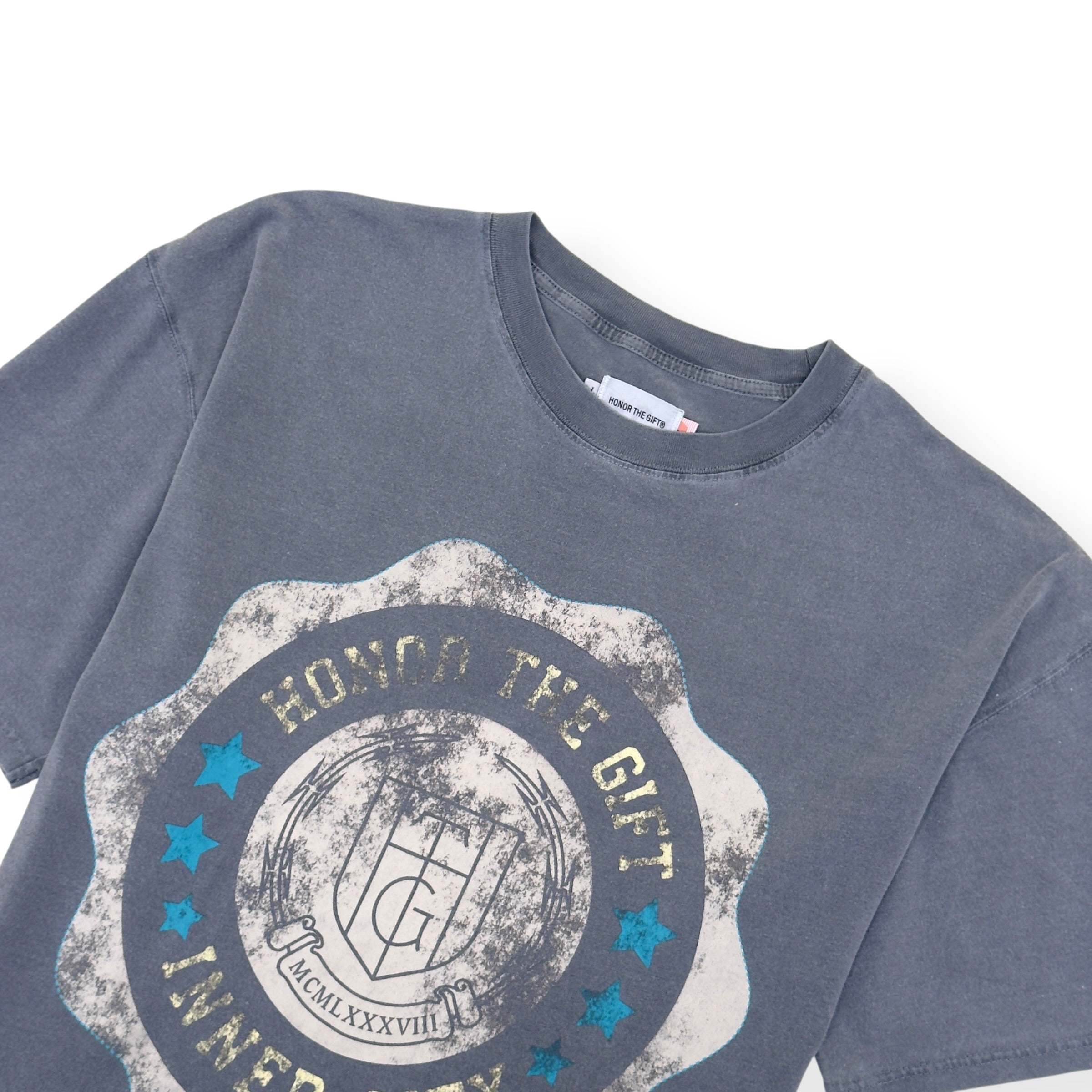 HONOR THE GIFT INNER CITY CREST T-SHIRT SLATE L
