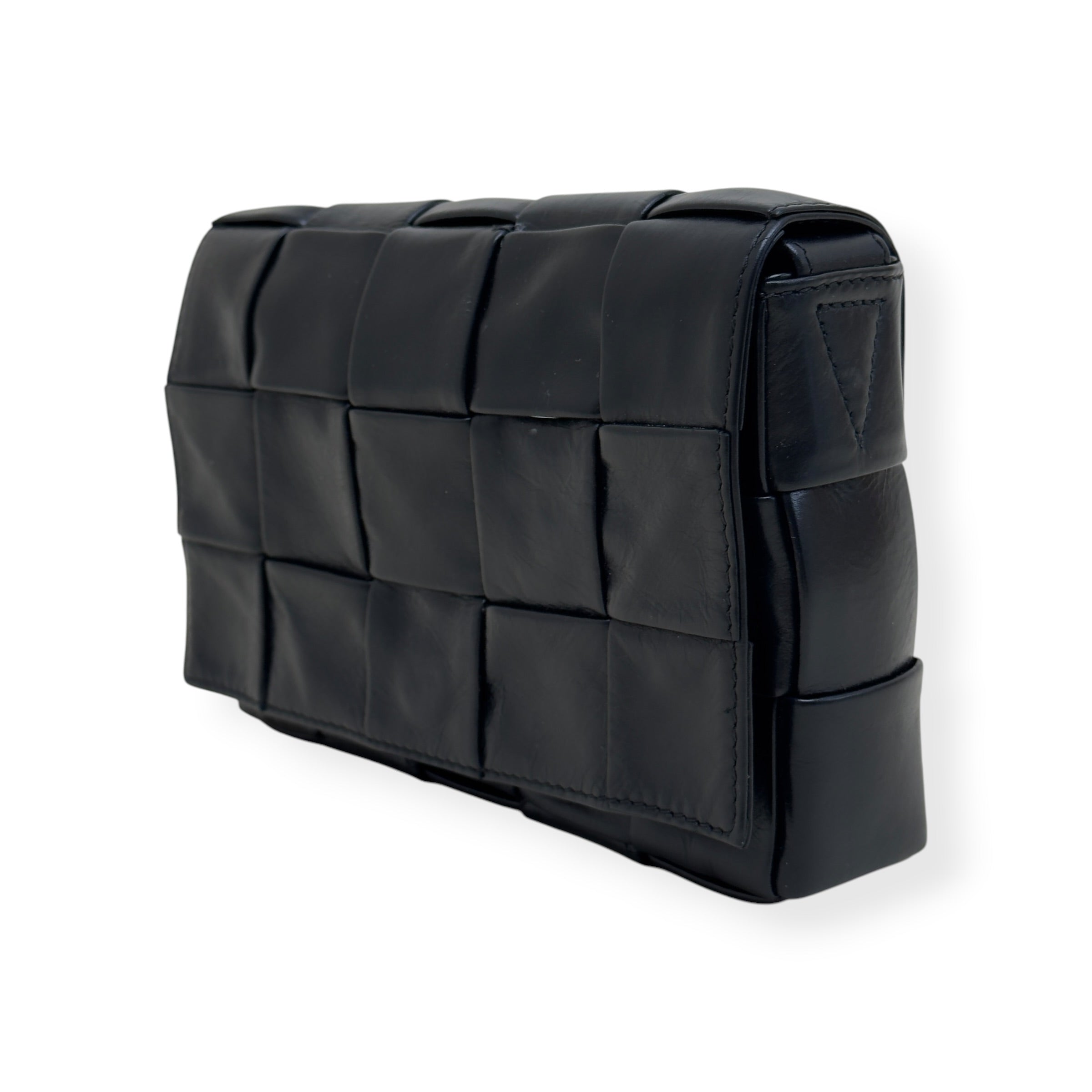 BOTTEGA VENETA CASSETTE CROSSBODY INTRECCIATO LEATHER BAG BLACK S