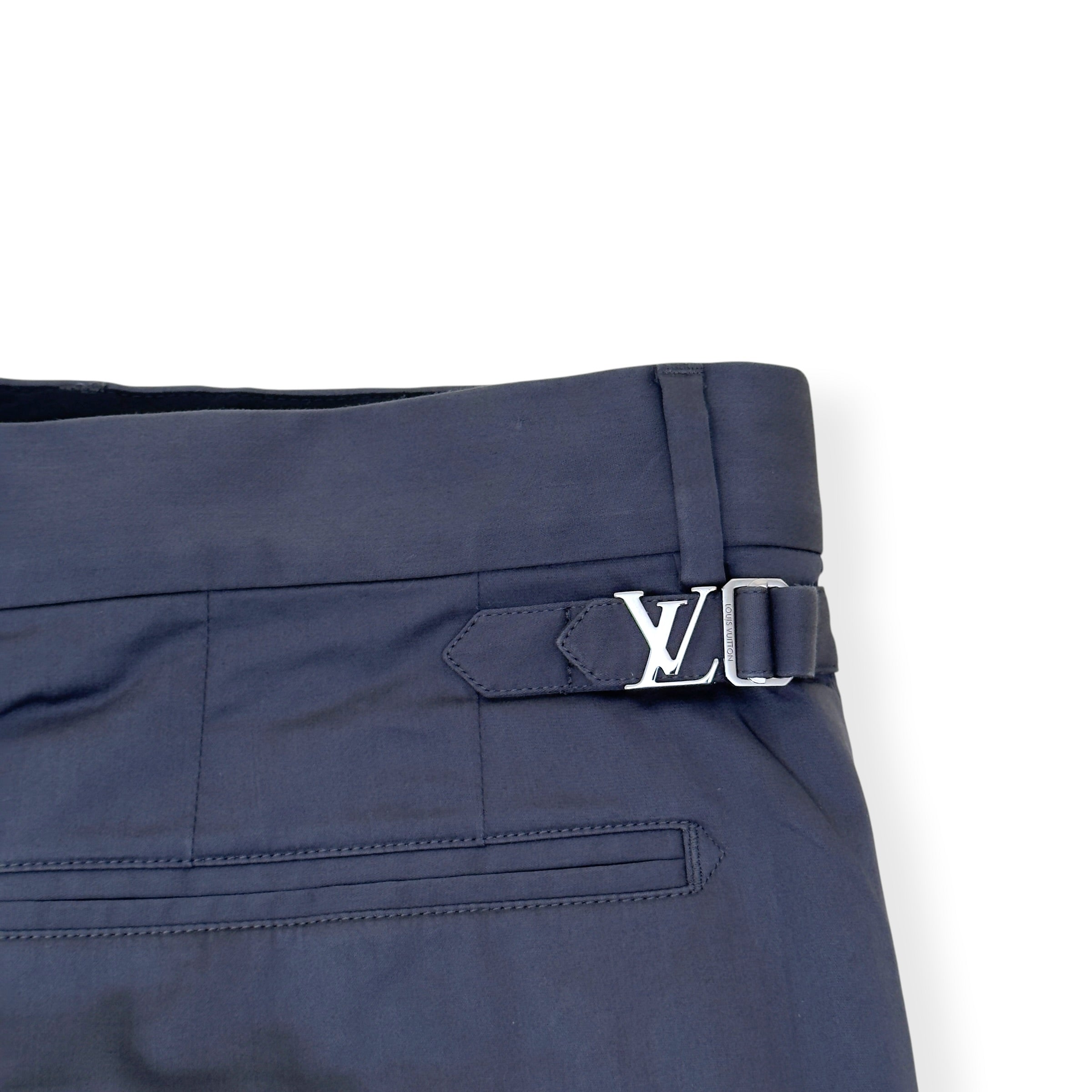 LOUIS VUITTON COTTON SHORTS GREY 46 / L