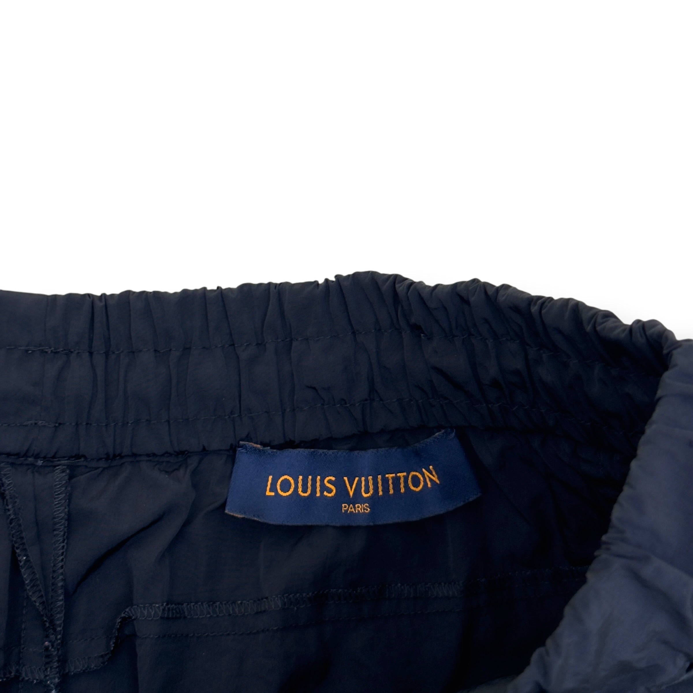 LOUIS VUITTON 2054 NYLON SWIM SHORTS BLACK / SILVER 44 / M