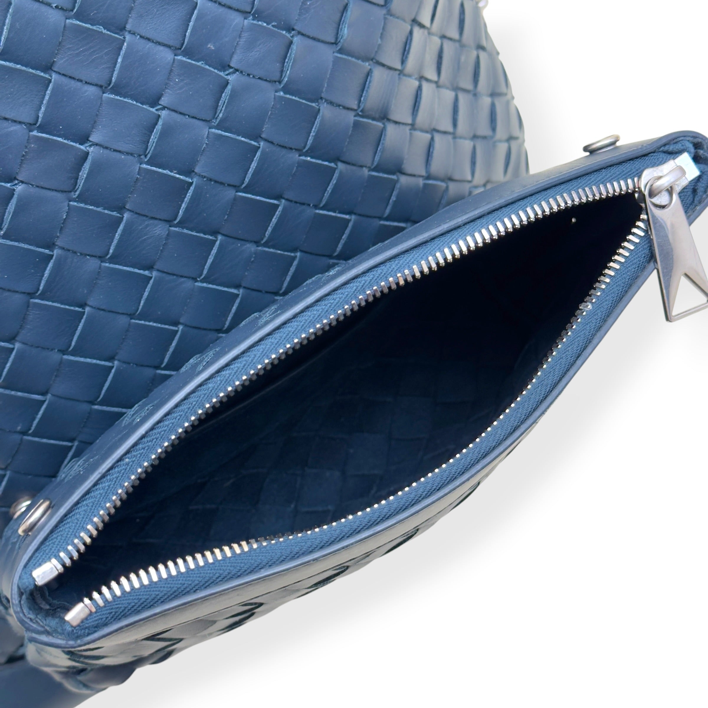 BOTTEGA VENETA CALFSKIN INTRECCIATO HYDROLOGY BACKPACK NAVY O/S