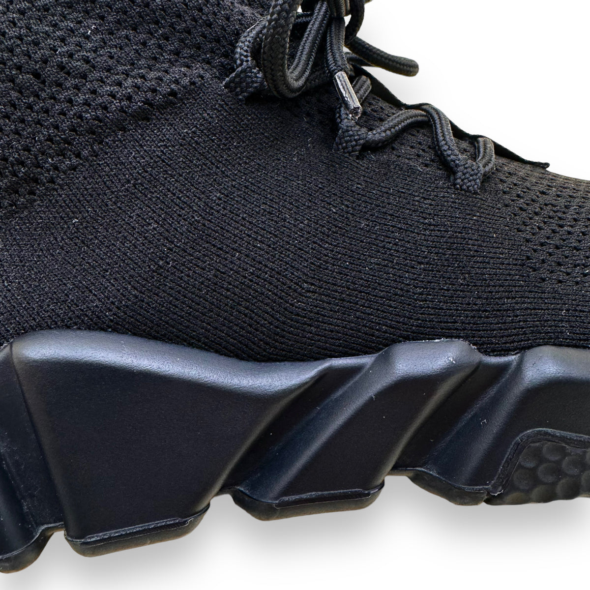 BALENCIAGA SPEED LACEUP RUNNER SNEAKERS BLACK UK6