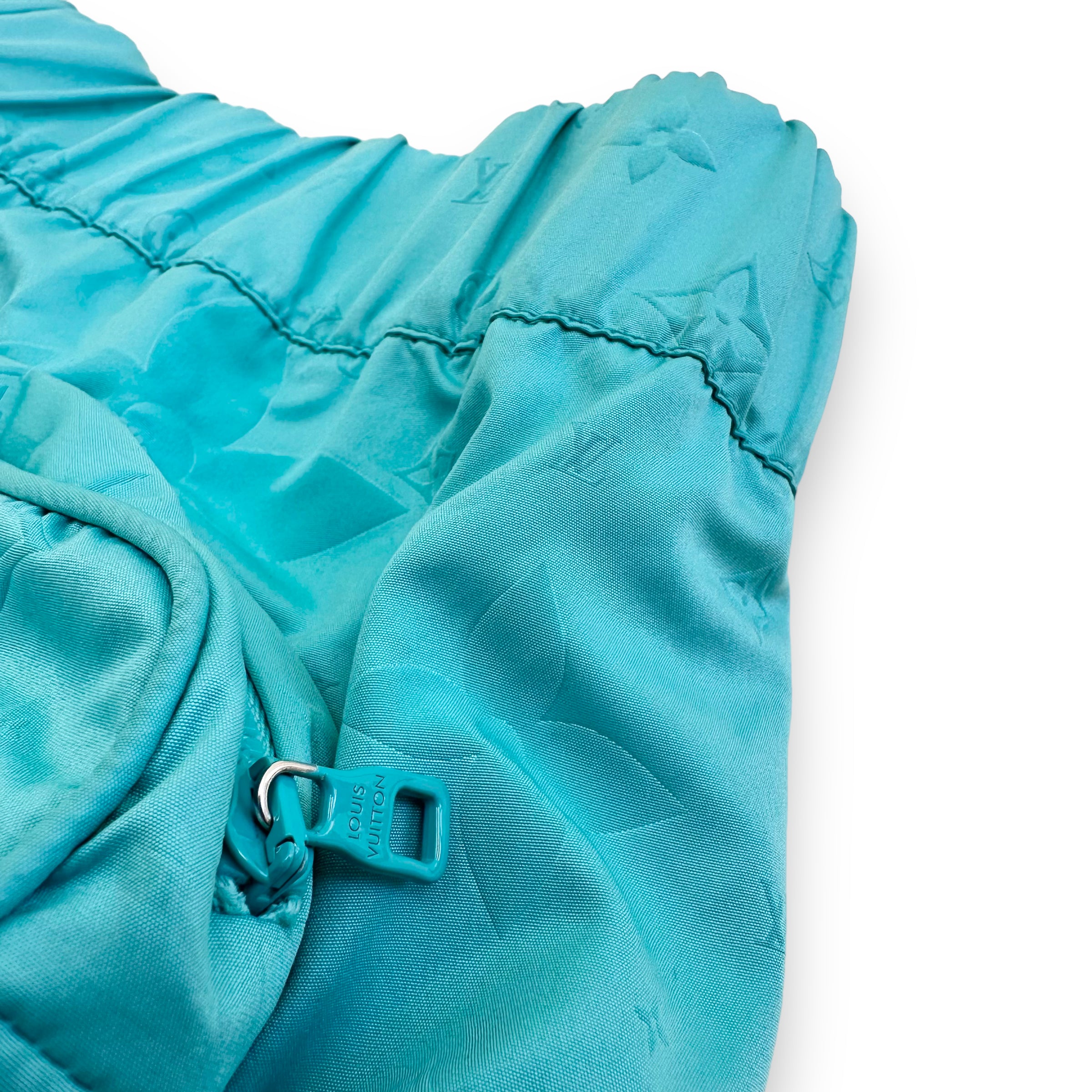 LOUIS VUITTON 3D POCKET MONOGRAM BOARD SHORTS VERT D’EAU XL