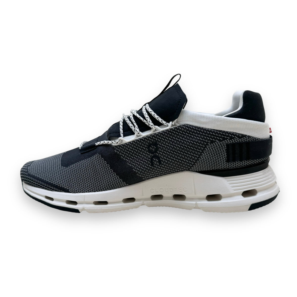 ON CLOUDNOVA KNIT RUNNING SHOES NAVY UK11.5