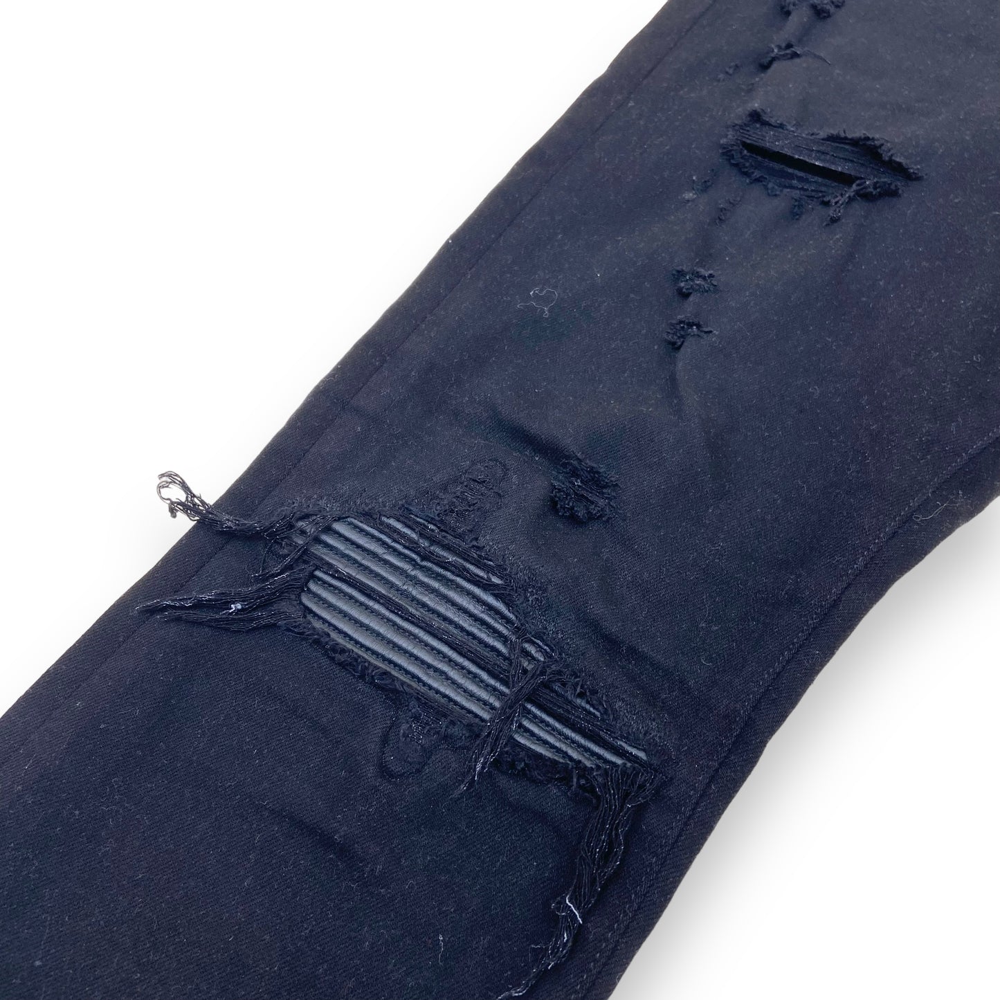 AMIRI LEATHER PATCH DISTRESSED DENIM JEANS BLACK 34W