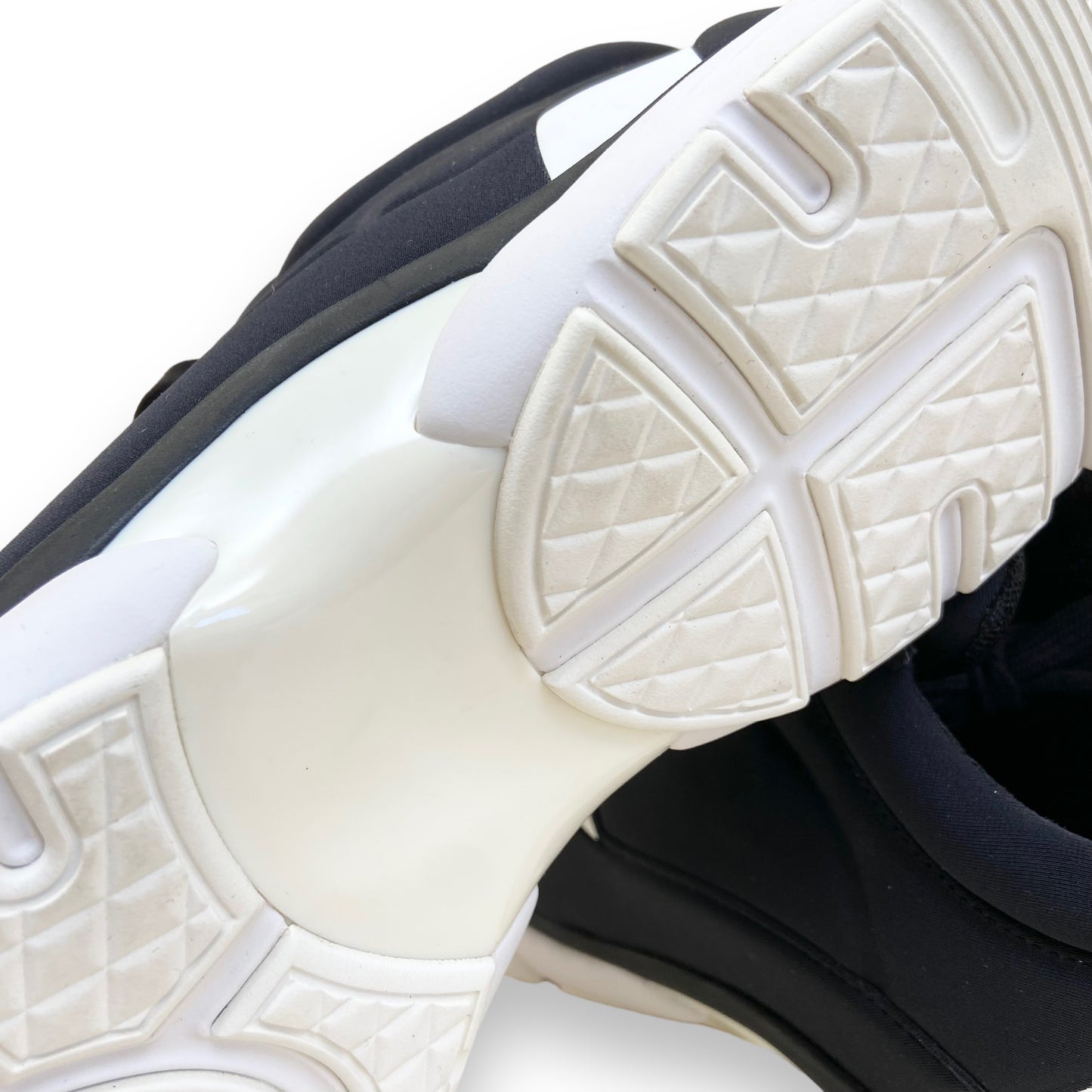 CHANEL CC INTERLOCKING TRI COLOUR NEOPRENE RUNNER SNEAKERS UK9