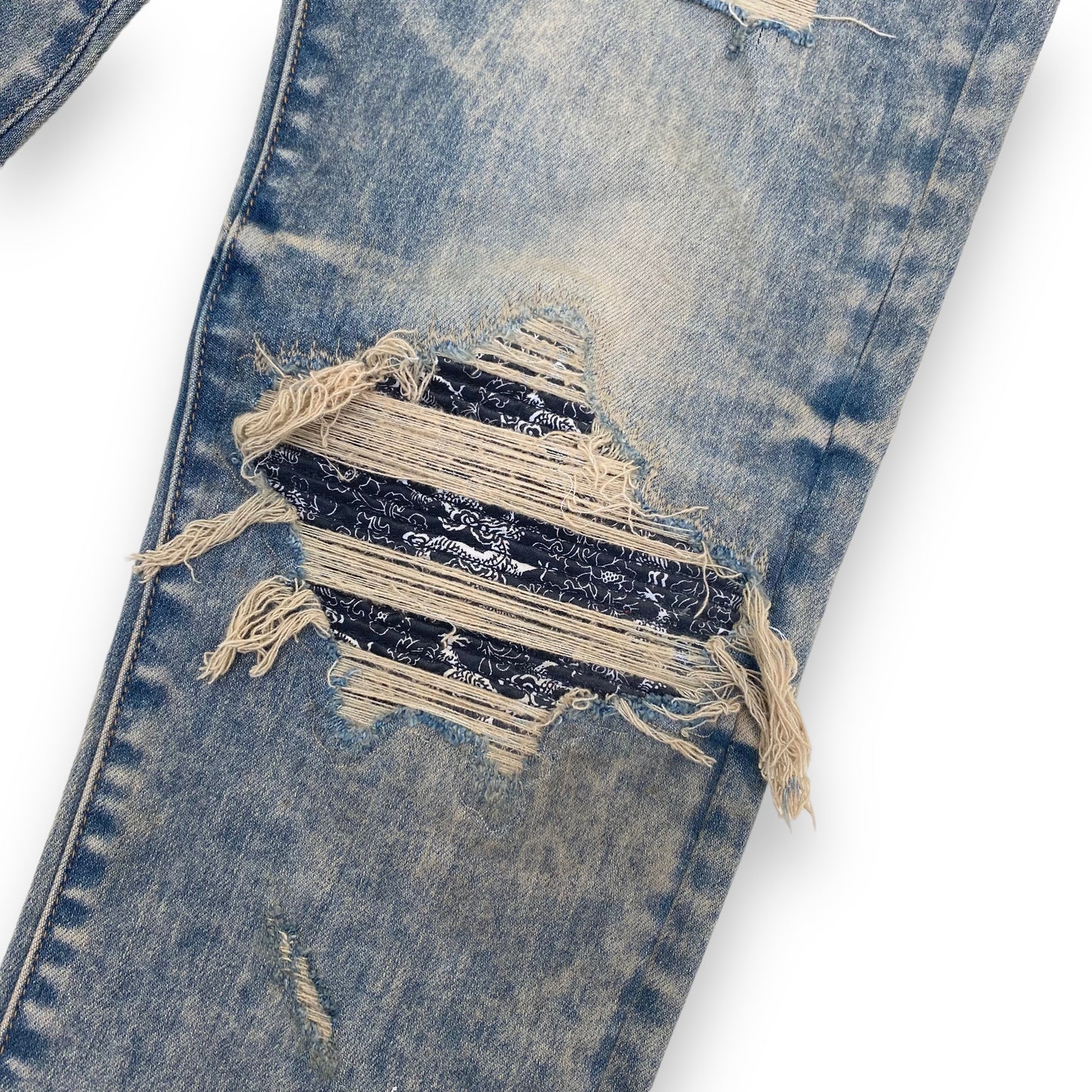 AMIRI MX1 SKINNY-FIT BANDANA DISTRESSED DENIM JEANS BLUE 33W
