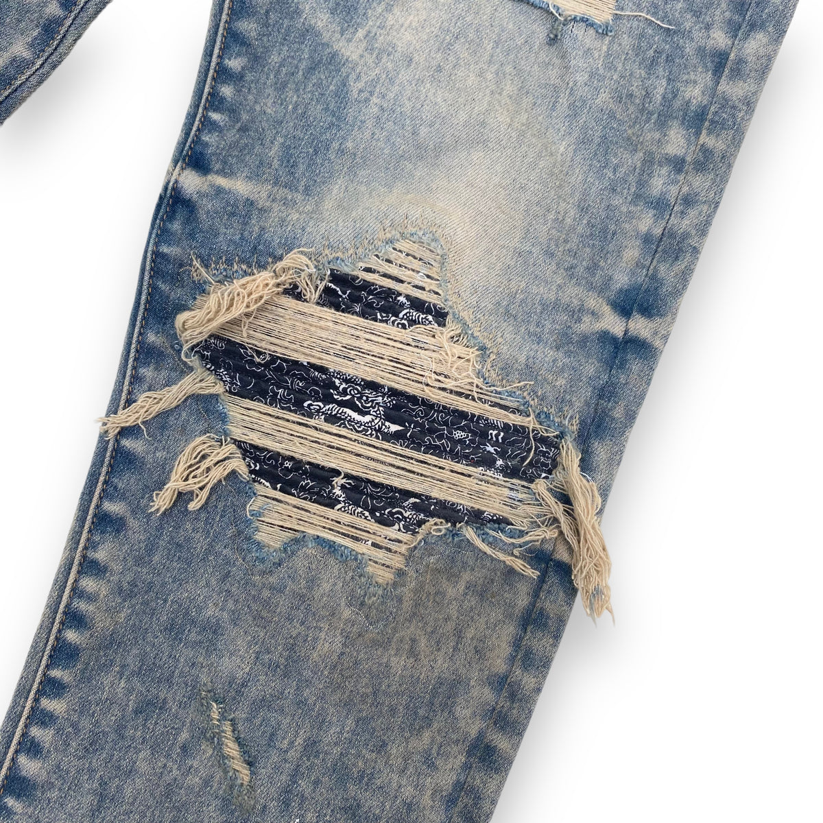 AMIRI MX1 SKINNY-FIT BANDANA DISTRESSED DENIM JEANS BLUE 33W